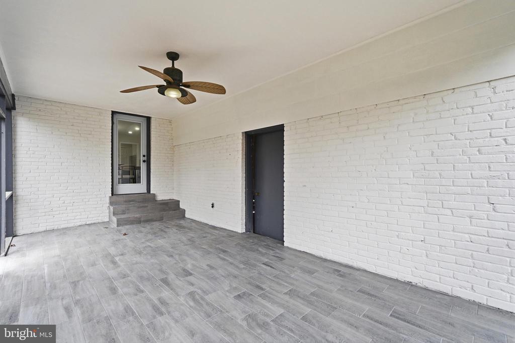 115 LILLIAN LANE