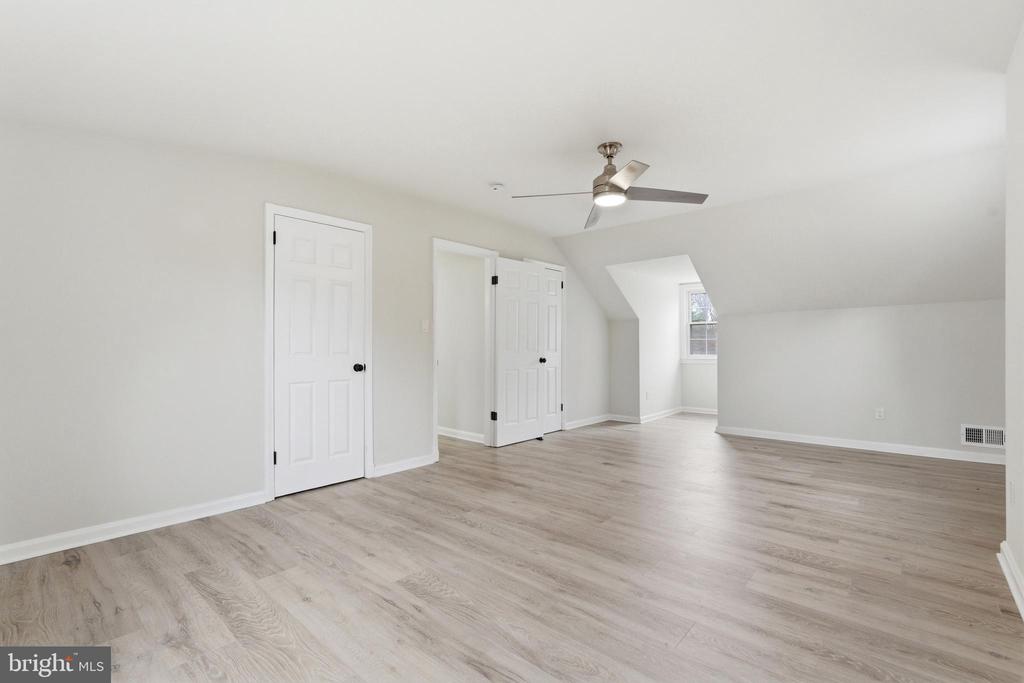 115 LILLIAN LANE