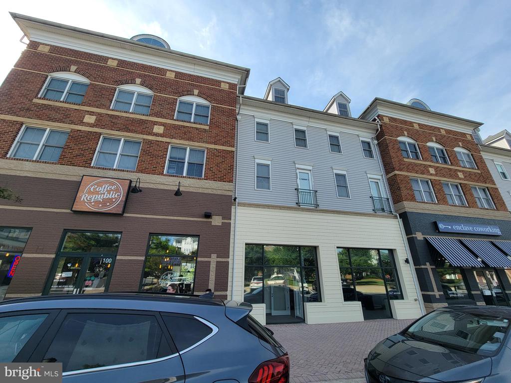 217 WATKINS CIRCLE