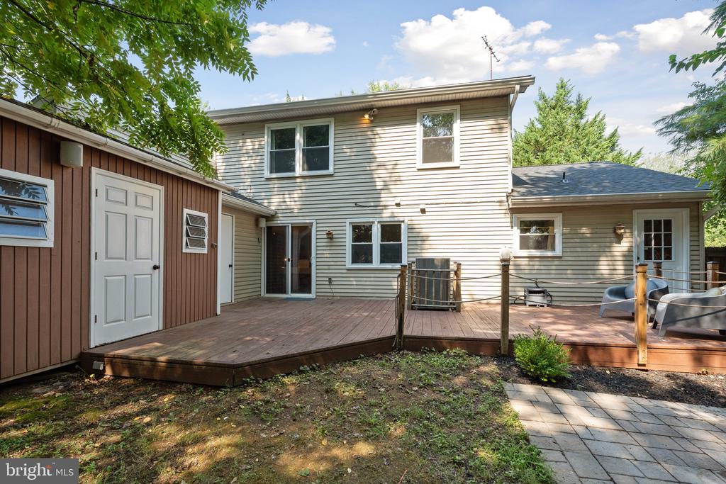 216 N Lincoln Ave