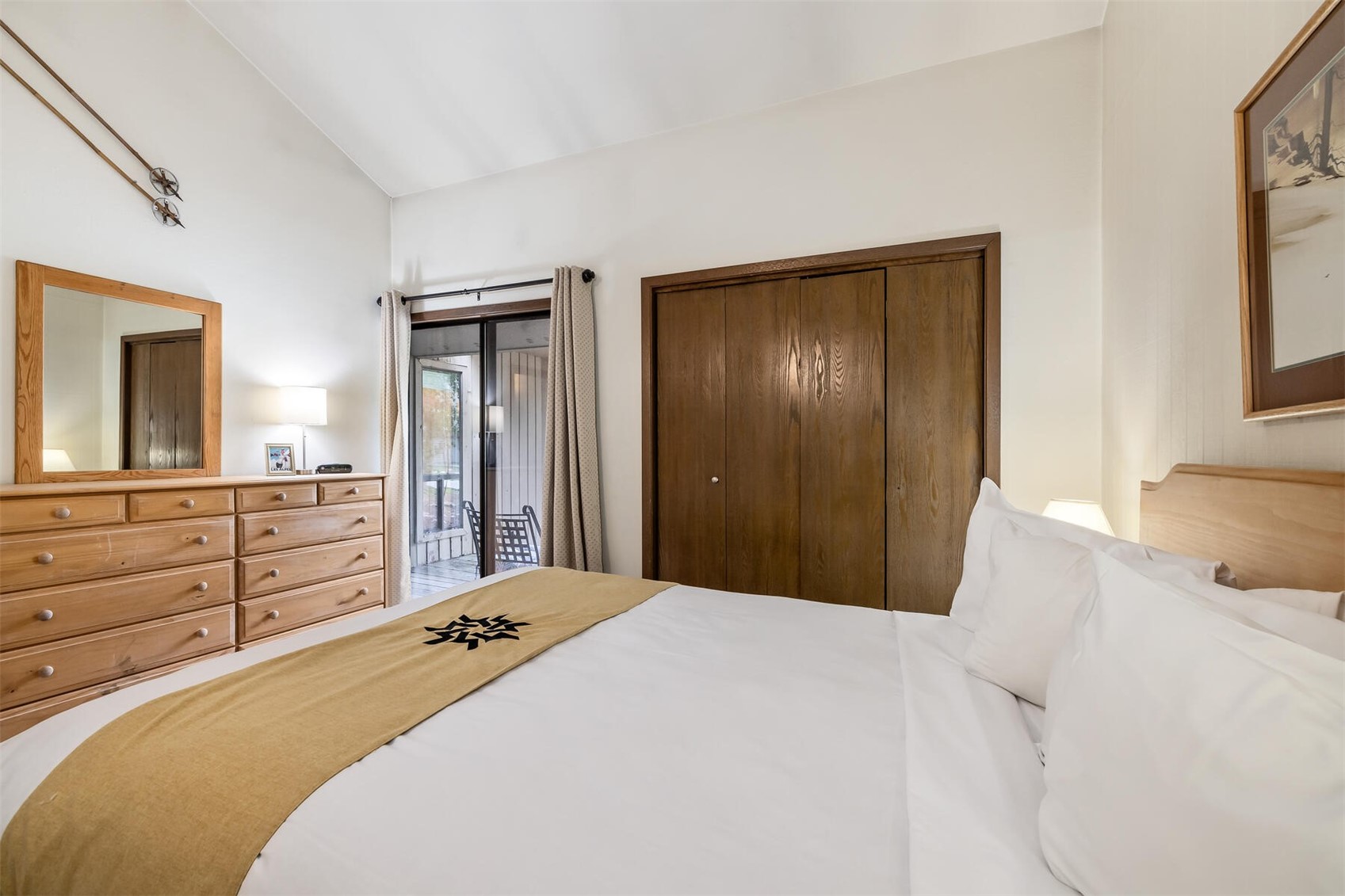 100 Wild Irishman ROAD 1103