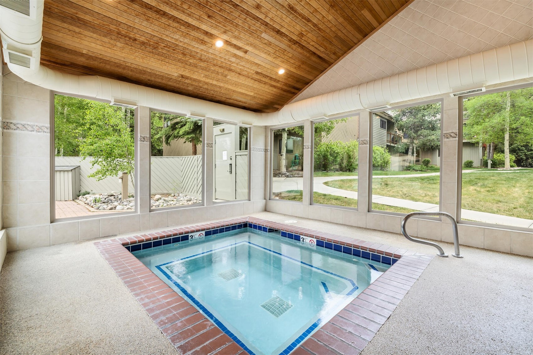 100 Wild Irishman ROAD 1103