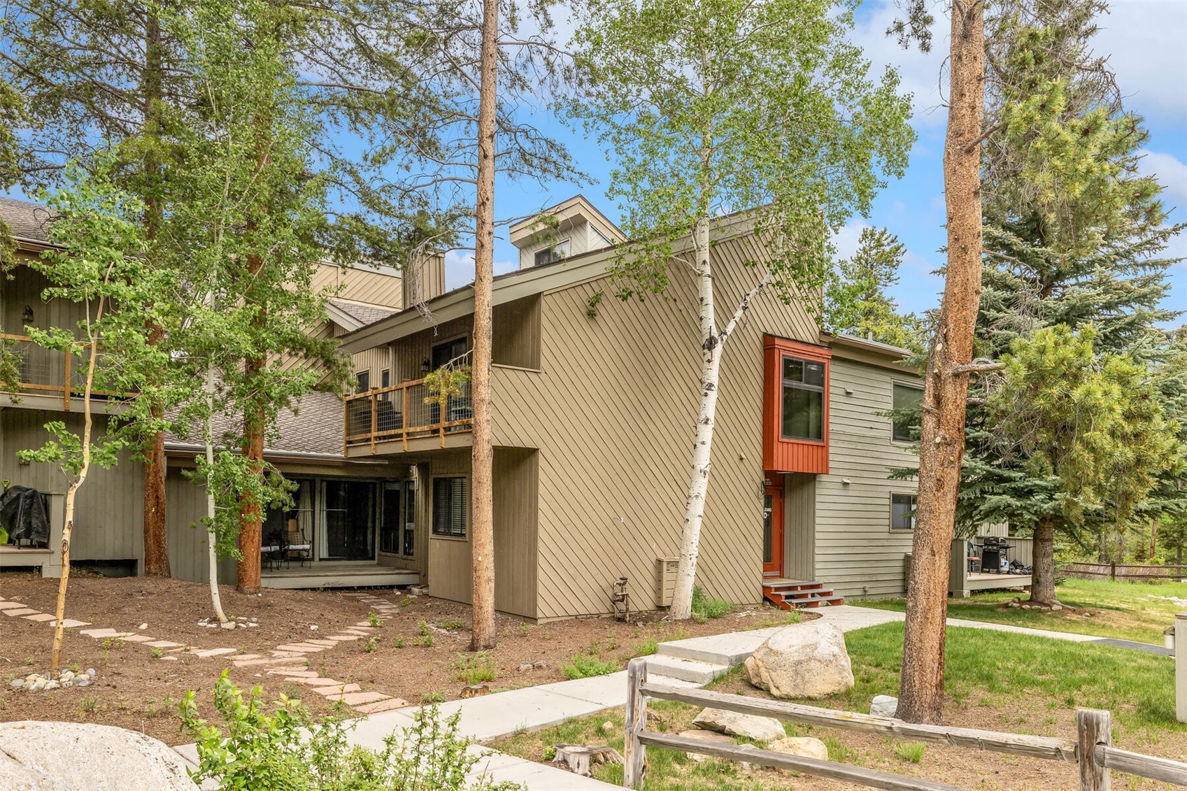 100 Wild Irishman ROAD 1103