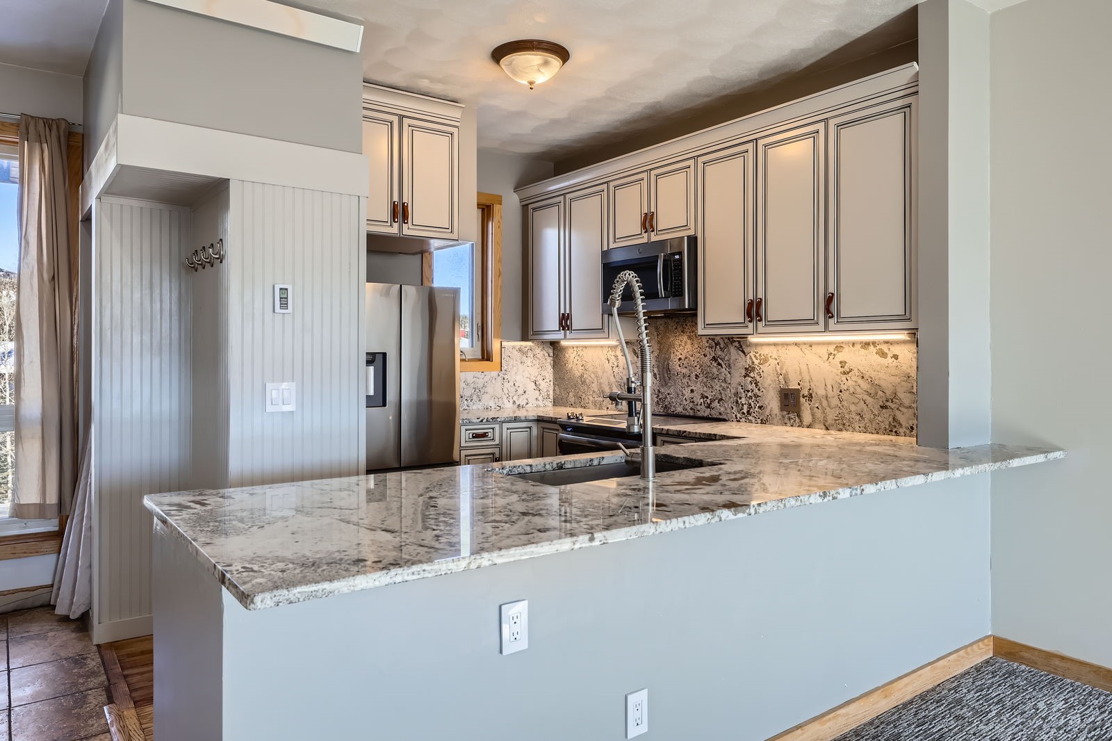 423 Salt Lick CIRCLE 423