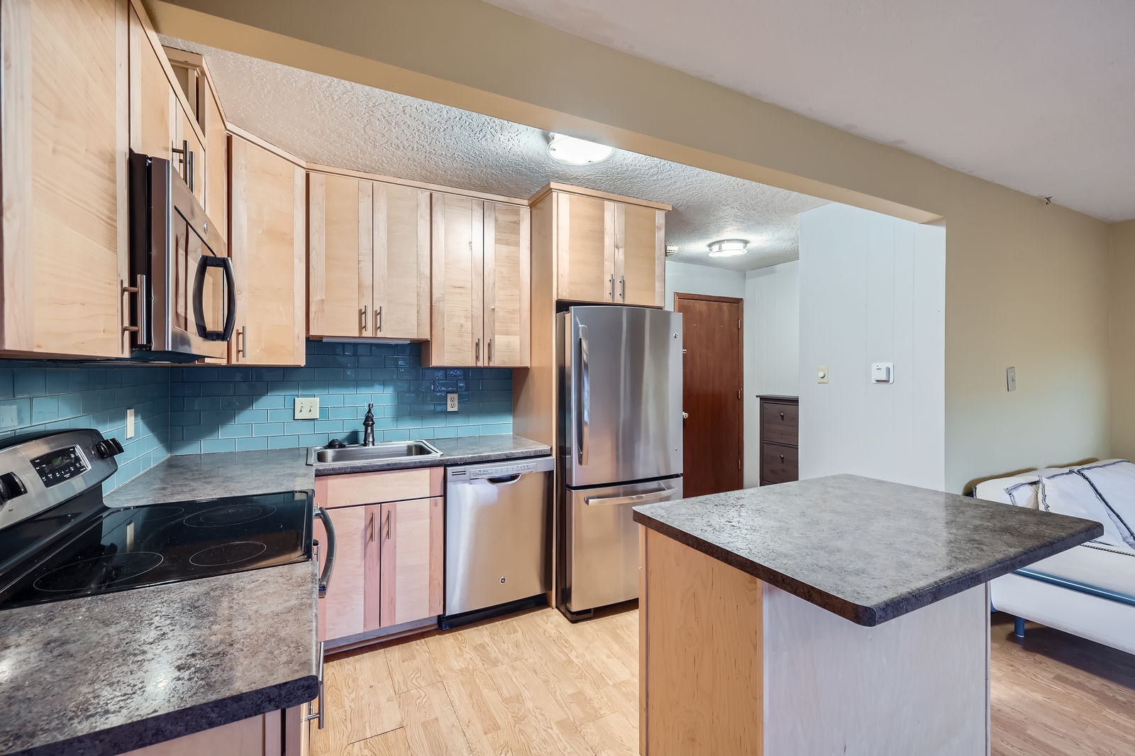 993 Straight Creek DRIVE 106