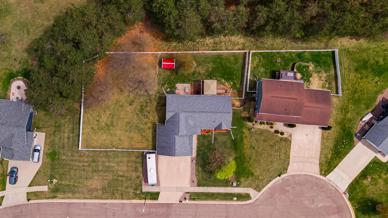 1061 Hanson PLACE SOUTH South