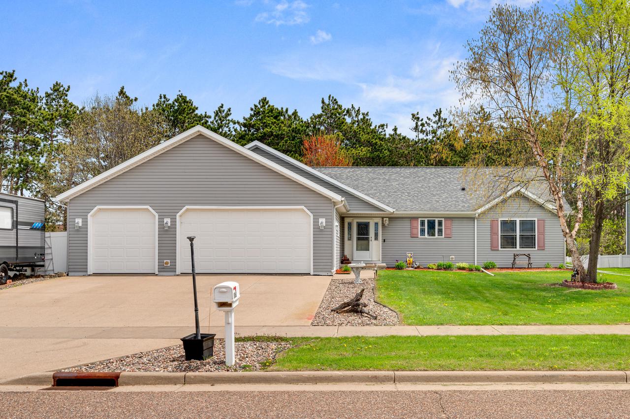 1061 Hanson PLACE SOUTH South