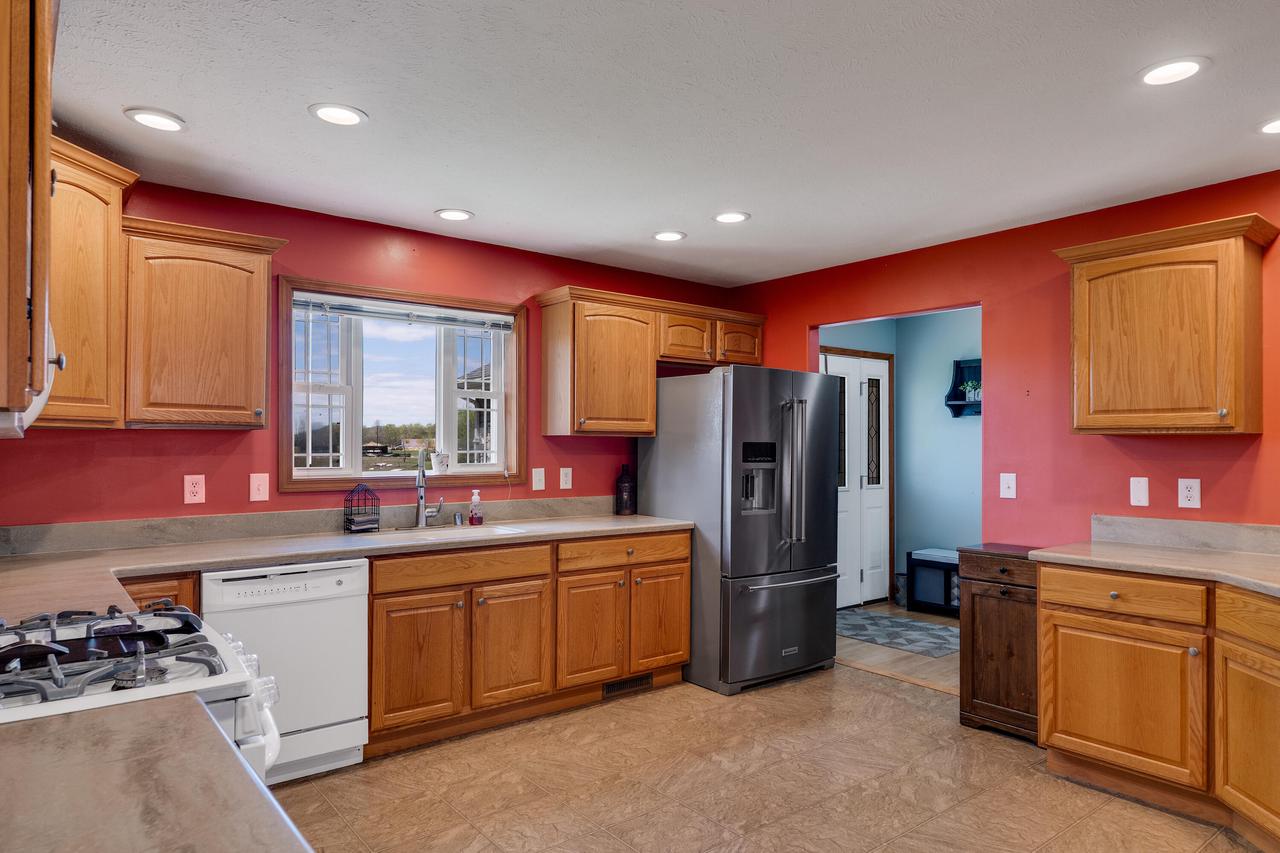 1061 Hanson PLACE SOUTH South