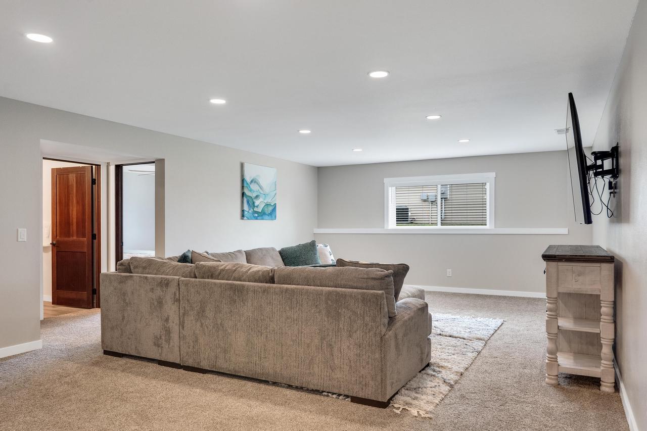 1510 Cherry LANE SOUTH South