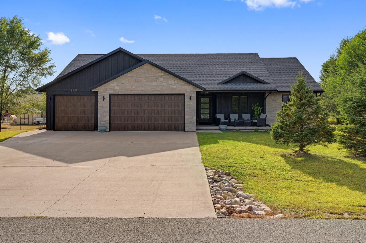 N8449 Ducke DRIVE