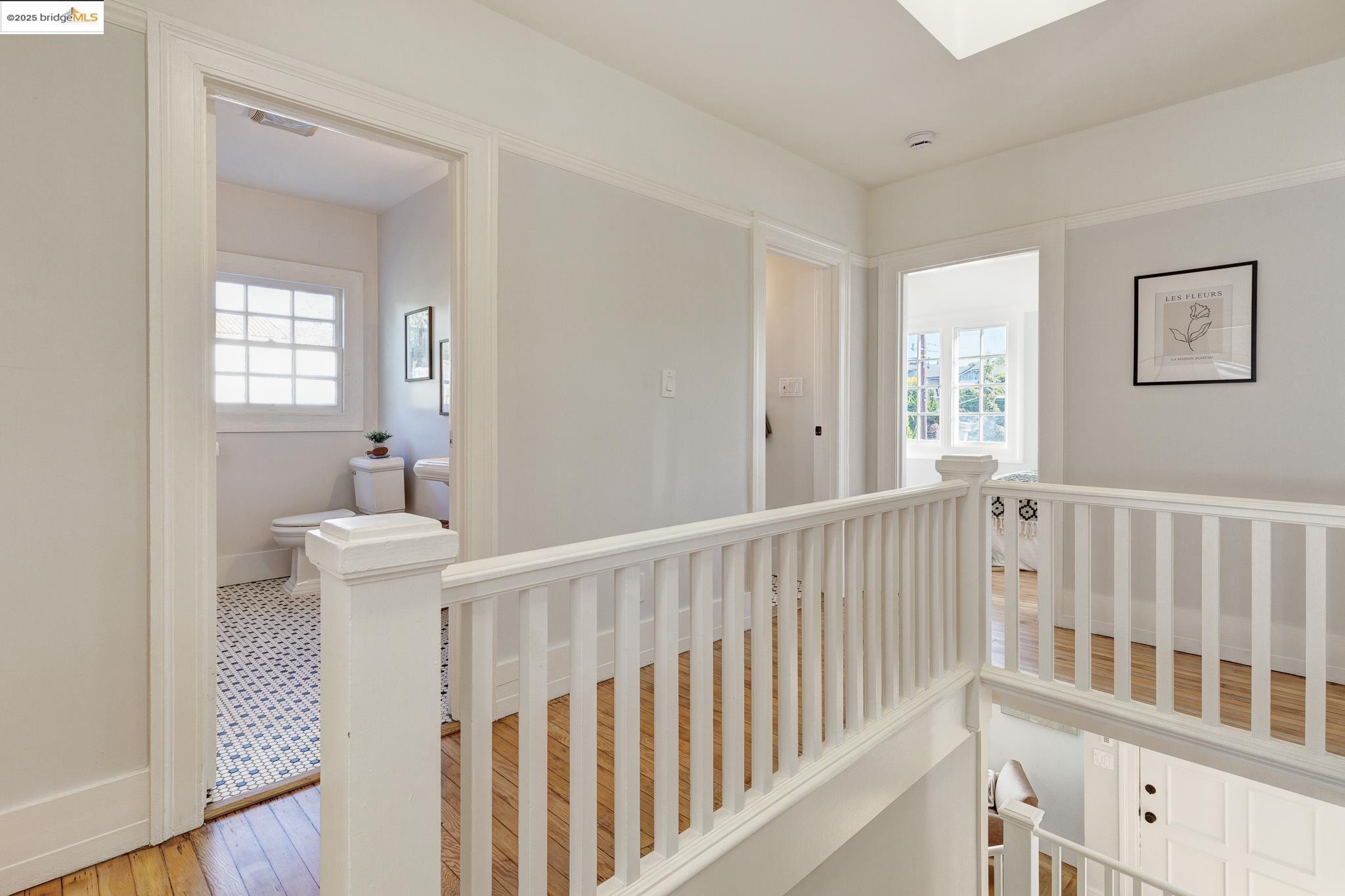 495 Jean St
