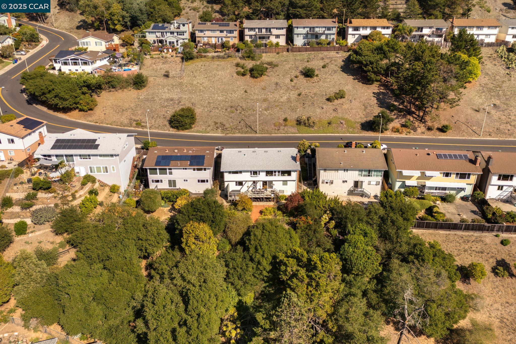 353 Crestmont Dr