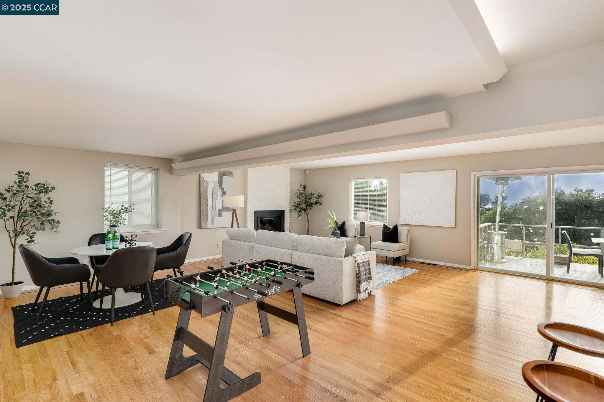 353 Crestmont Dr