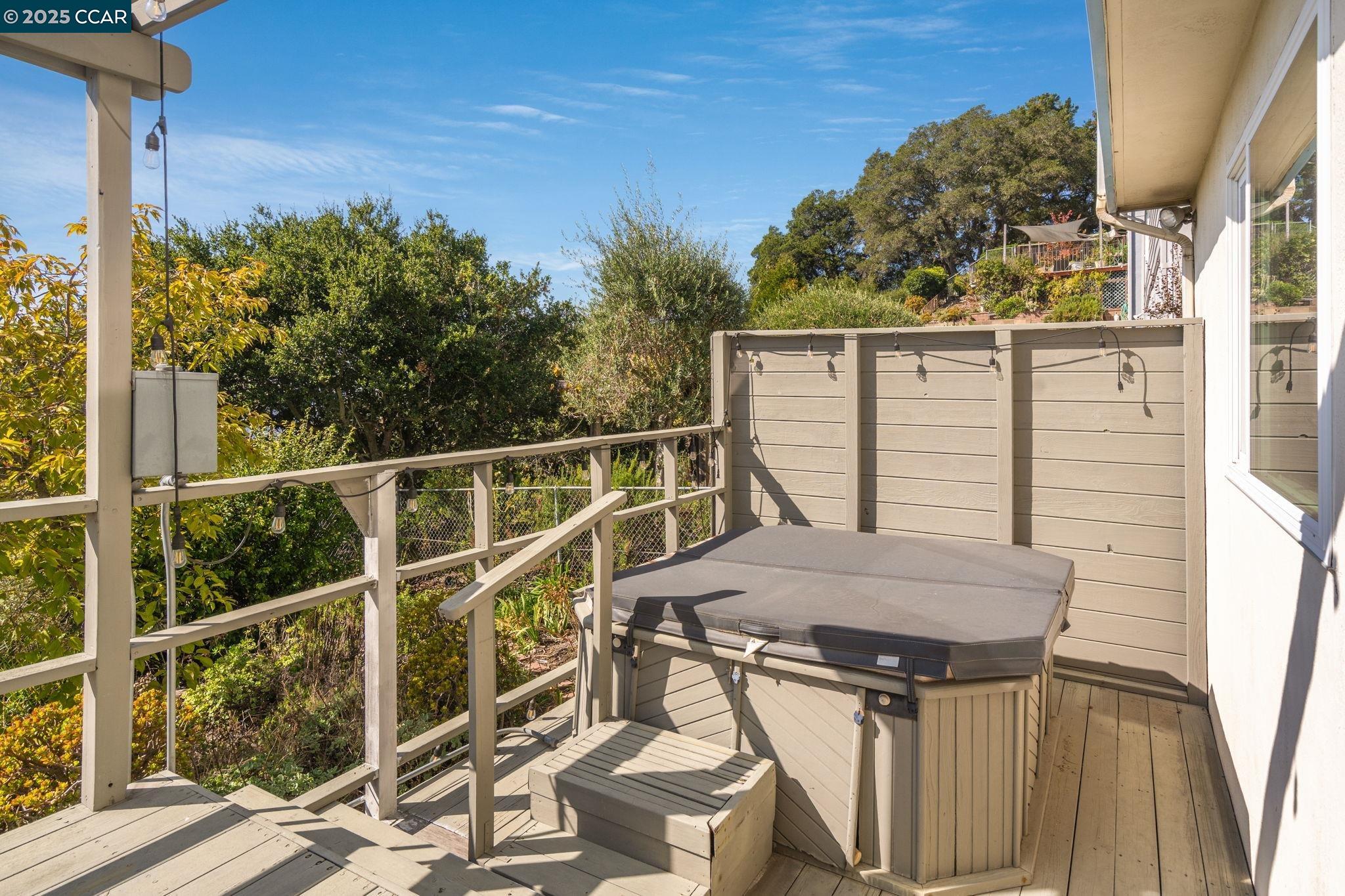 353 Crestmont Dr