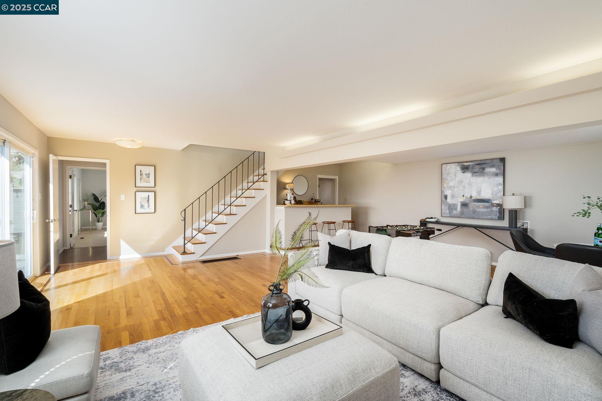 353 Crestmont Dr