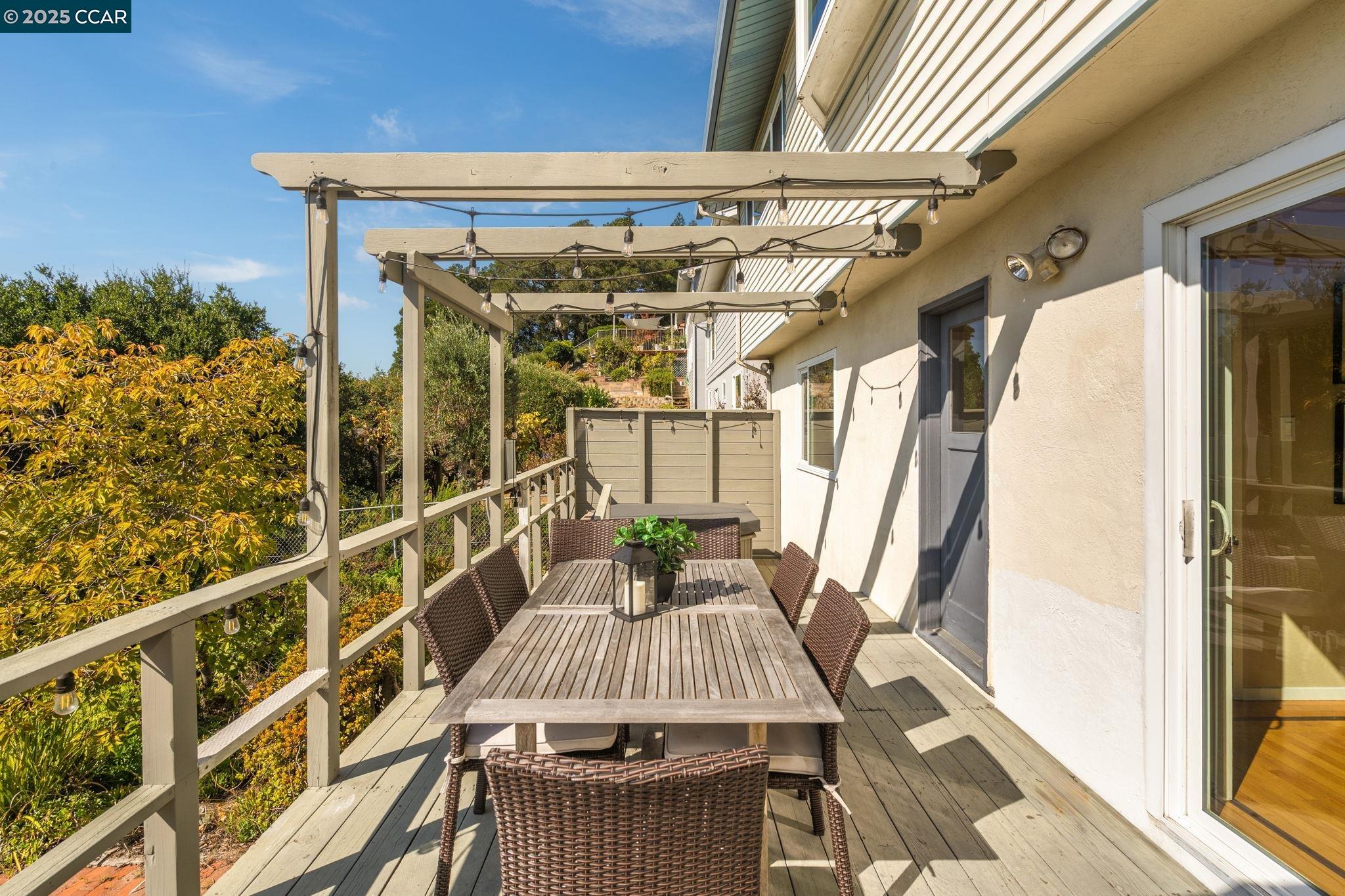 353 Crestmont Dr