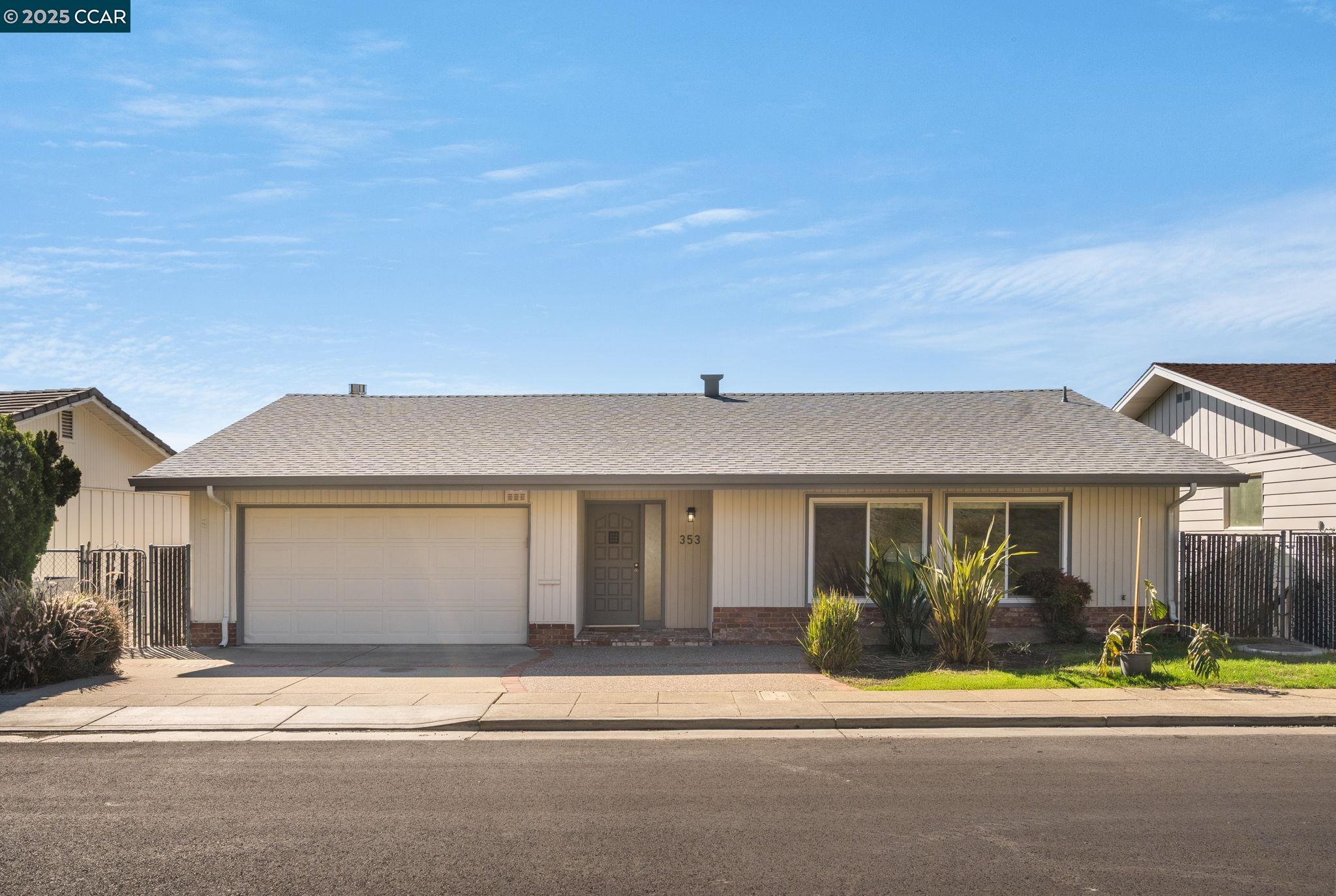 353 Crestmont Dr