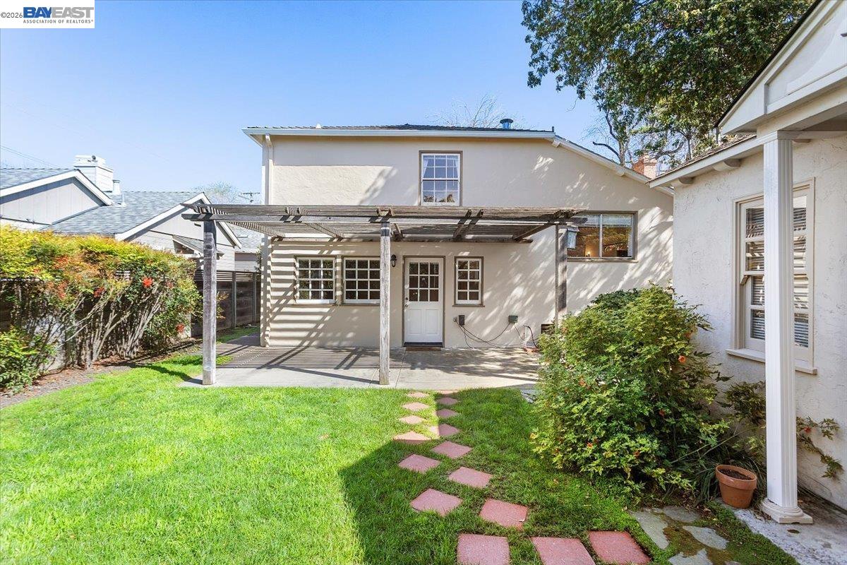 819 Superior Ave