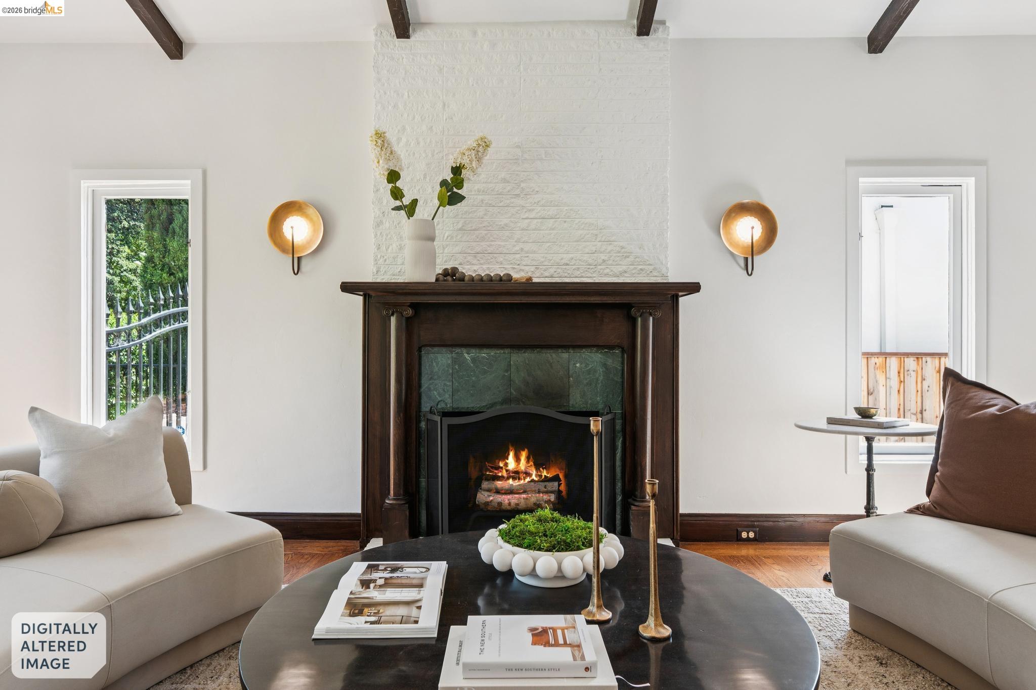 2615 La Cuesta Ave