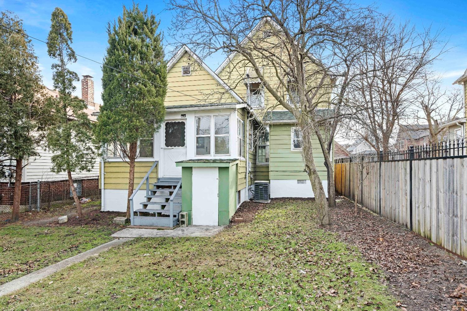 1014 W 144th Street