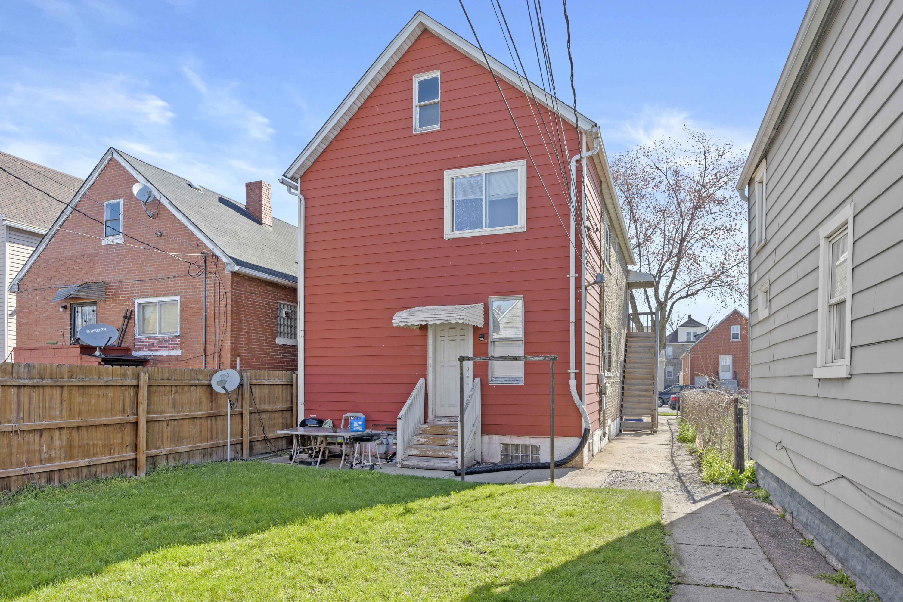3936 Pulaski Street