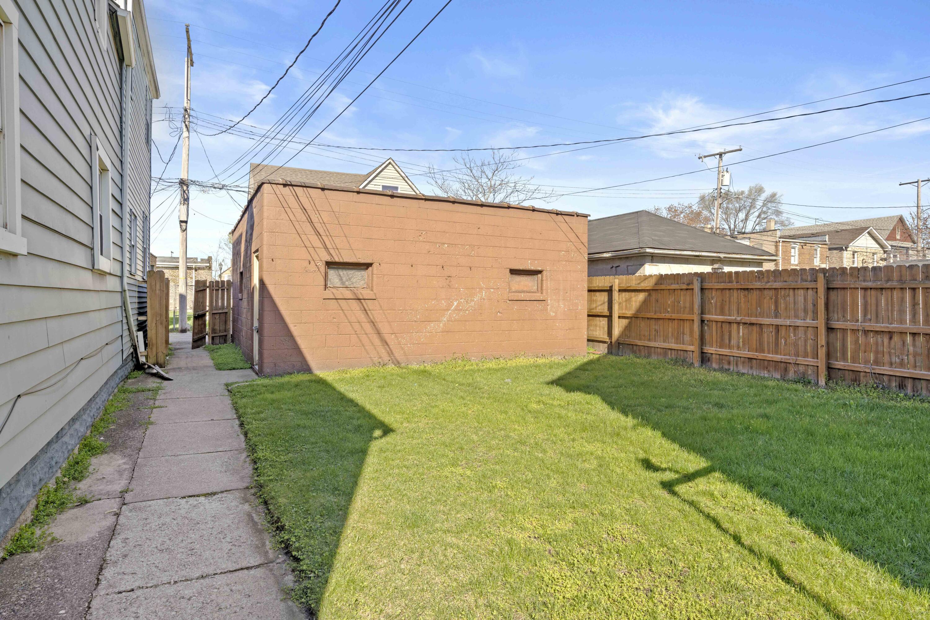 3936 Pulaski Street