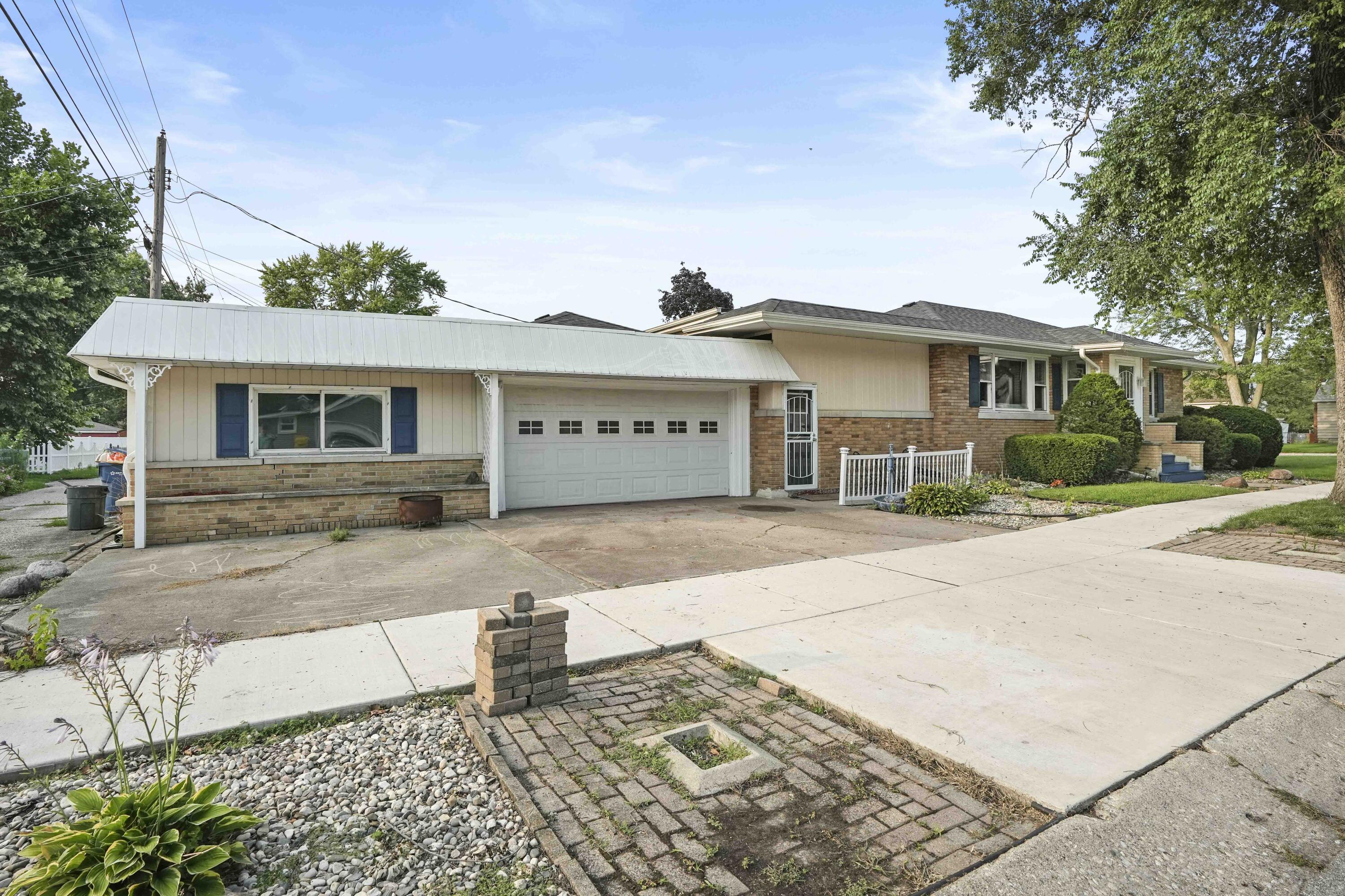 202 N Indiana Street