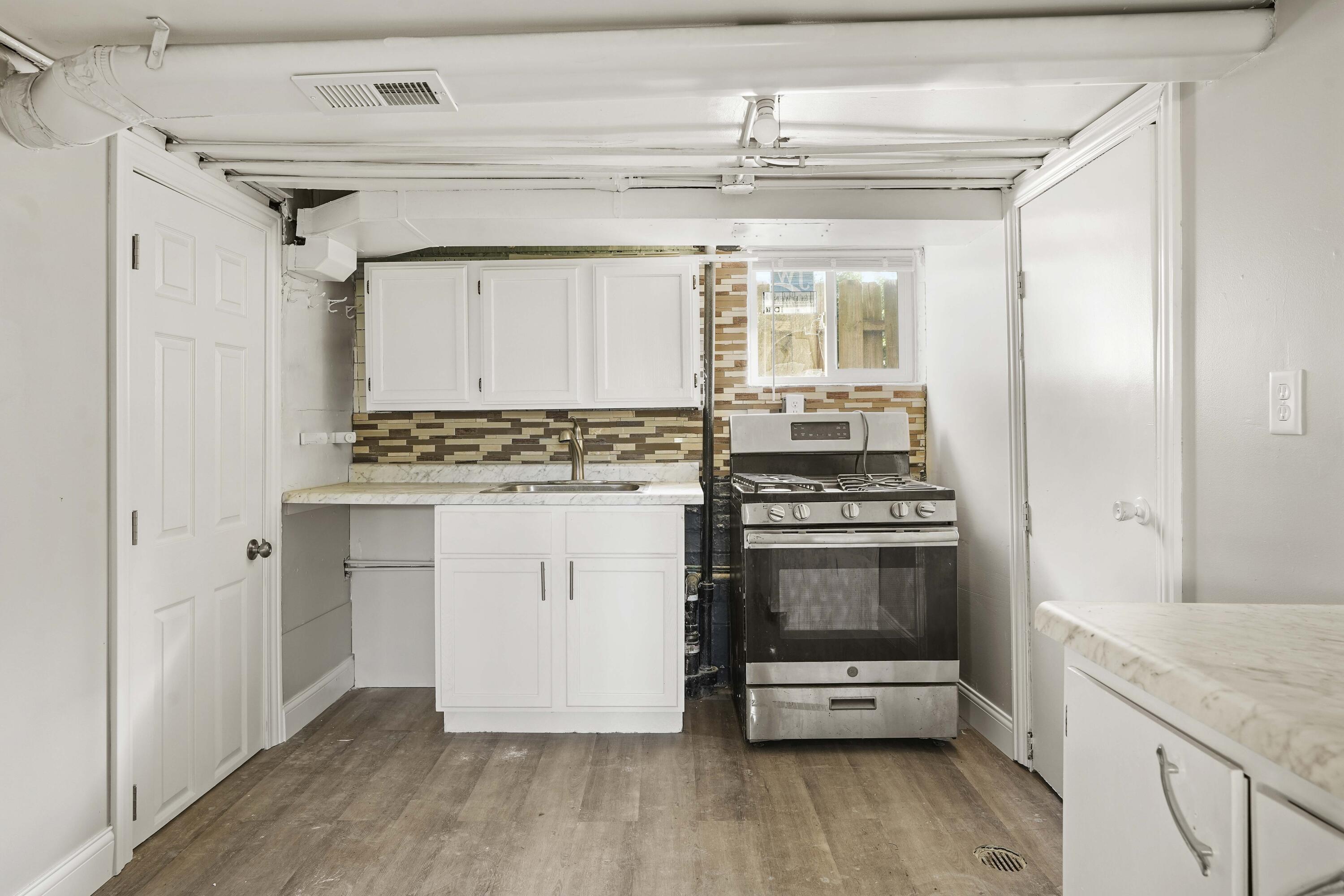 4018 Pulaski Street