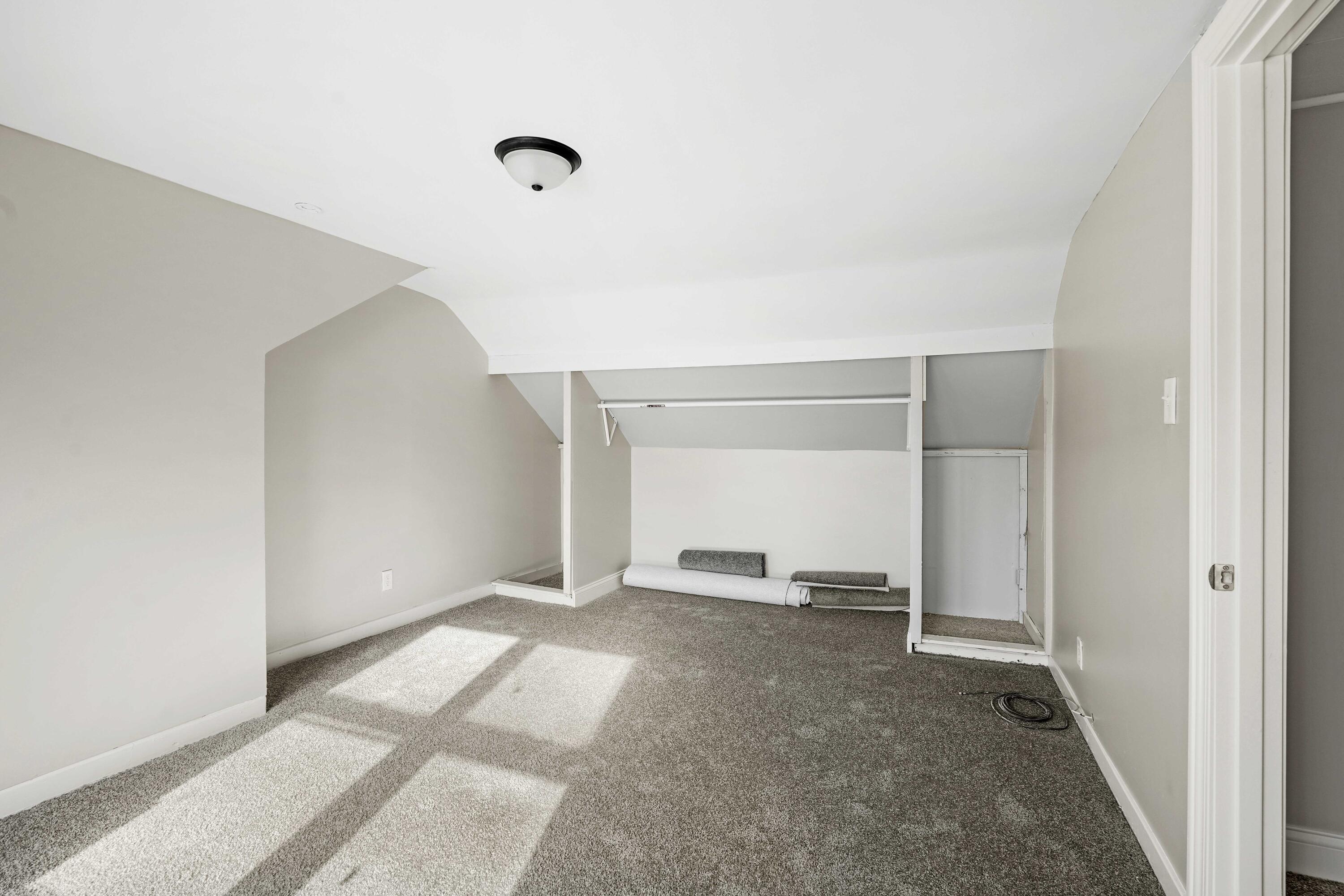 4018 Pulaski Street