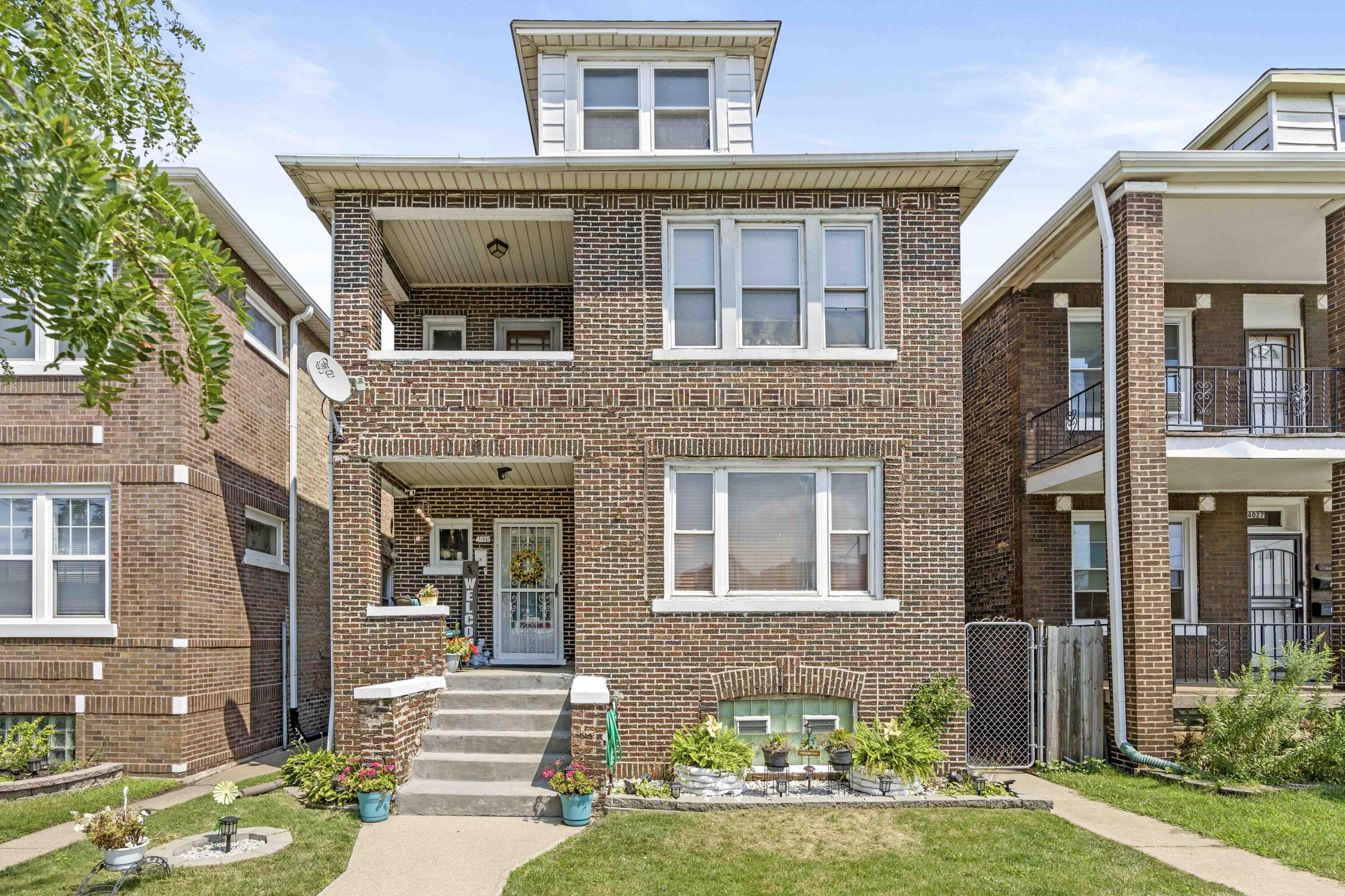 4025 Pulaski Street