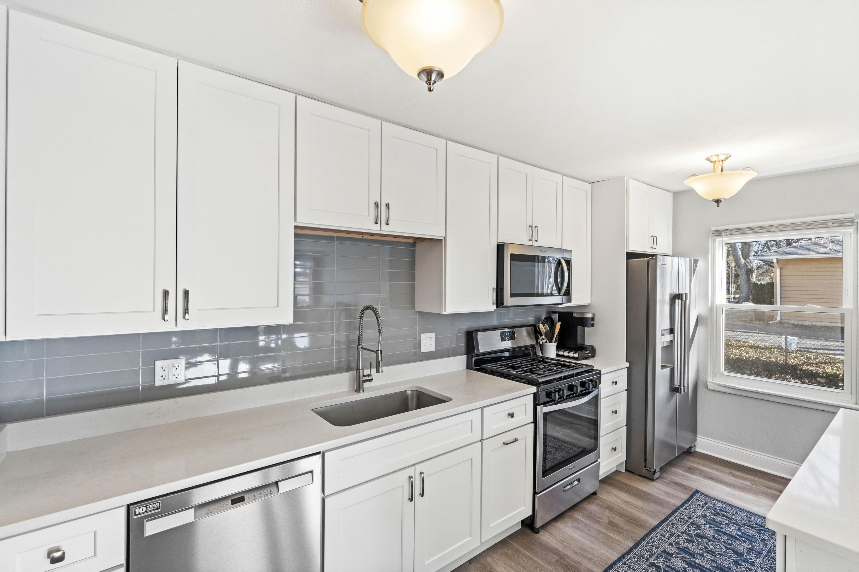 1805 E Glendale Boulevard