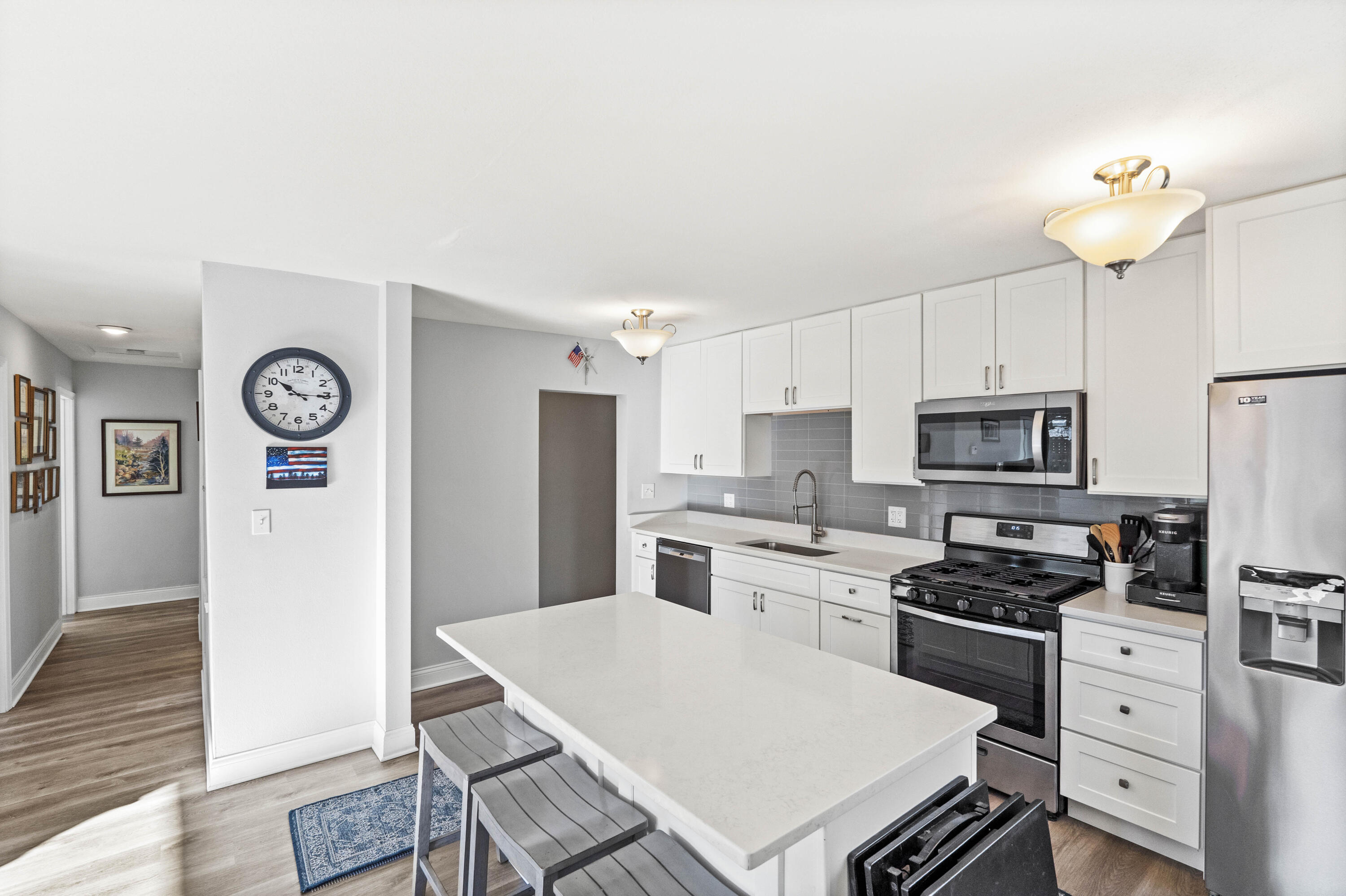 1805 E Glendale Boulevard