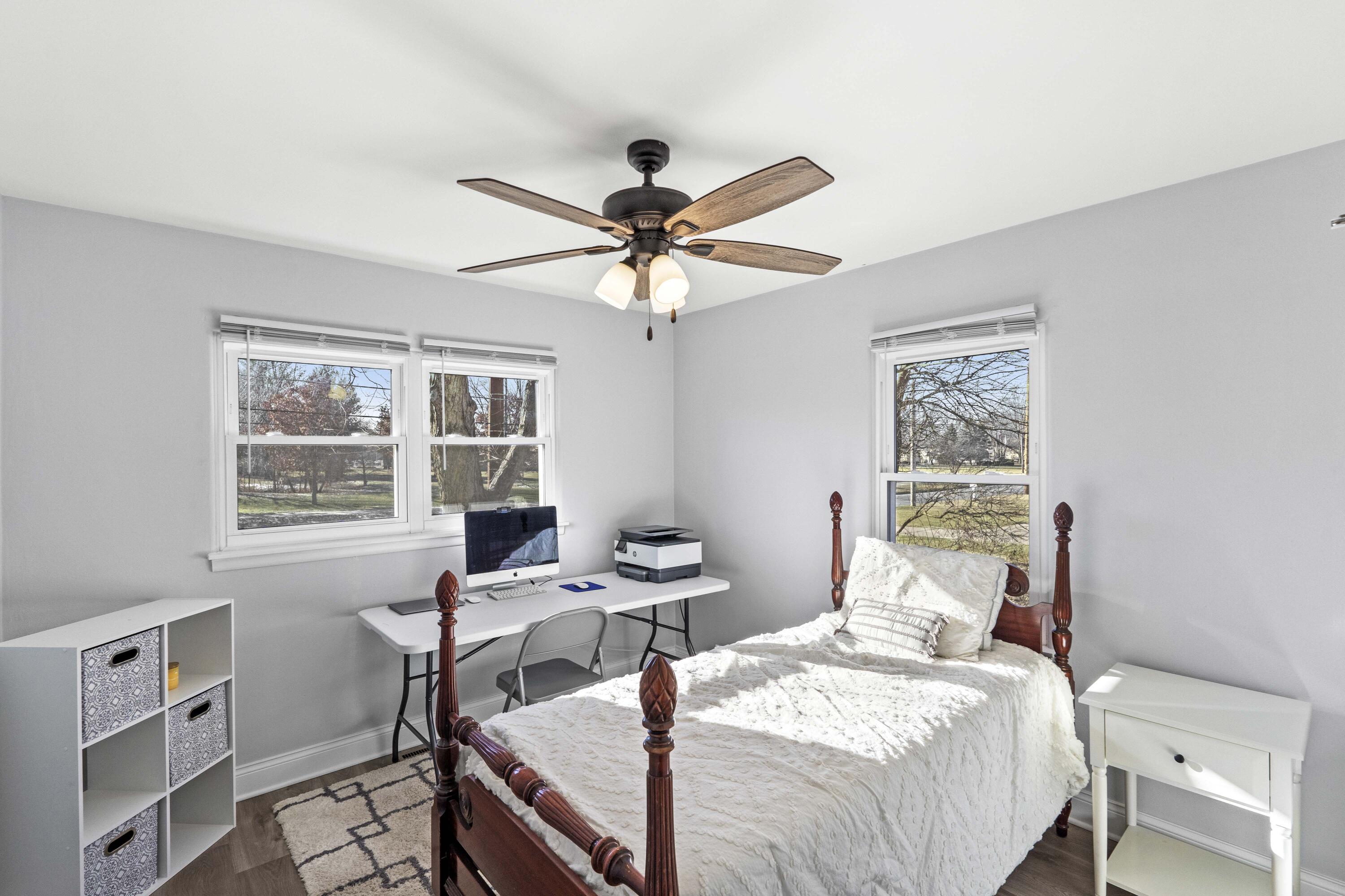 1805 E Glendale Boulevard