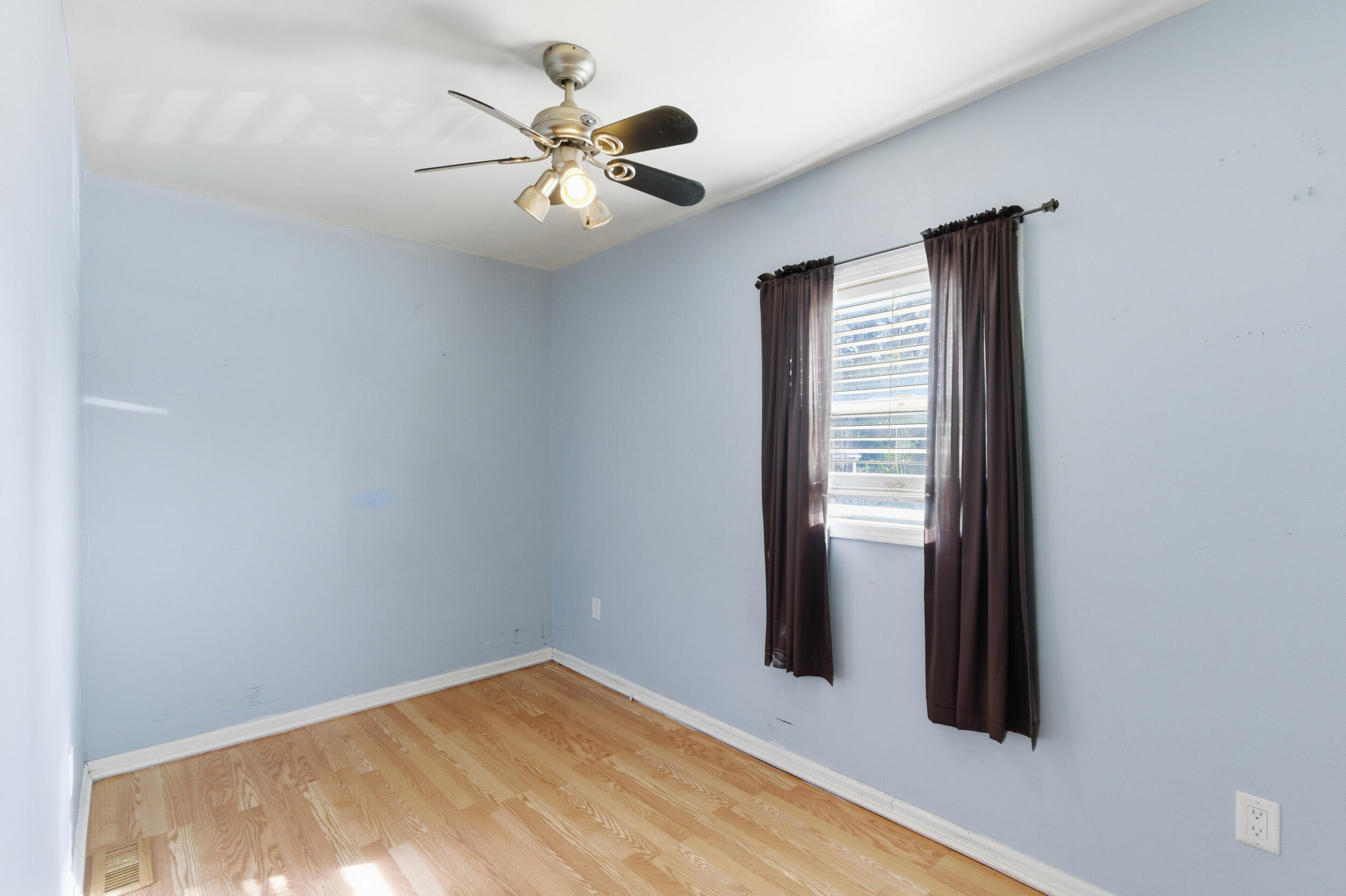 4337 State Line Avenue