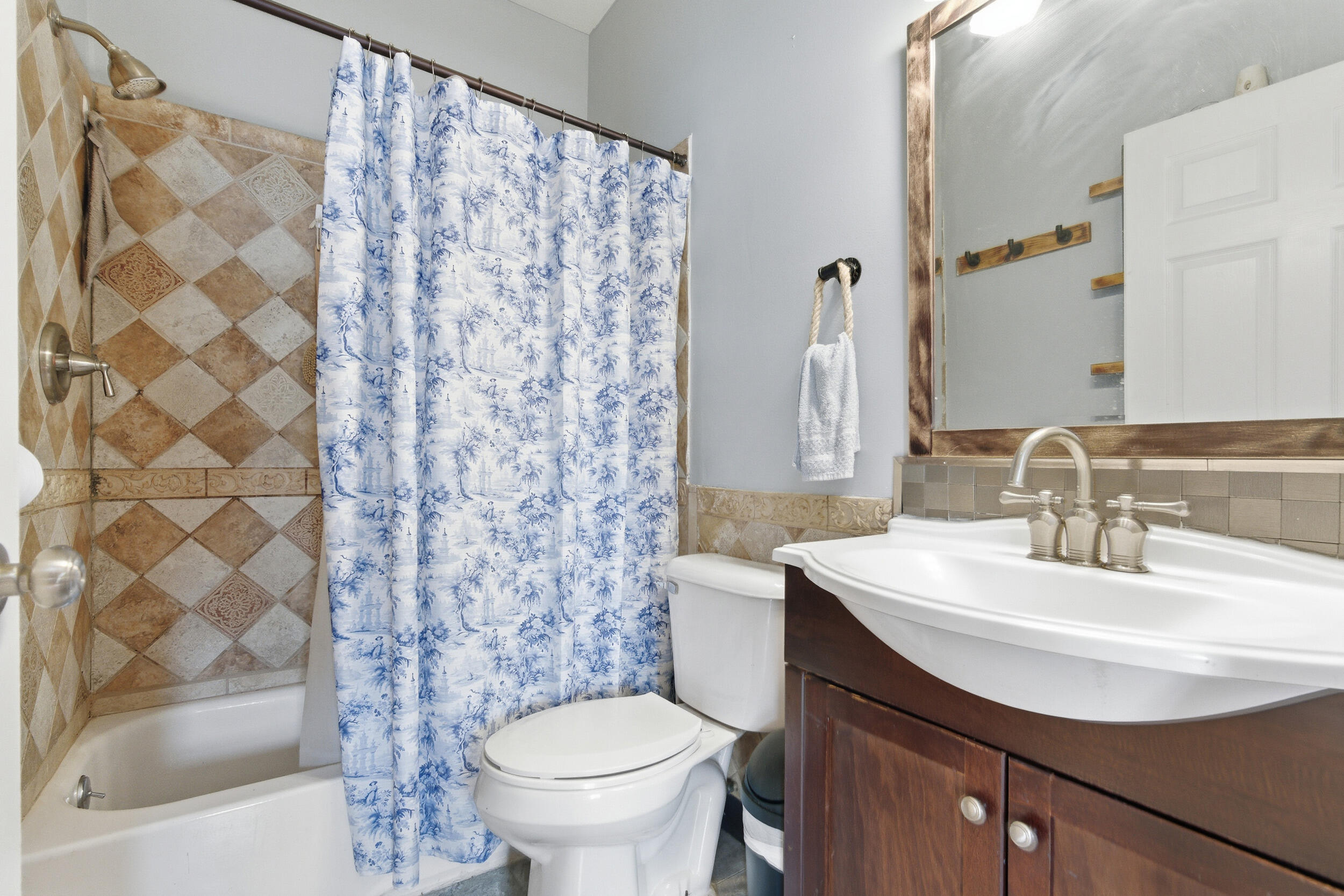 4337 State Line Avenue