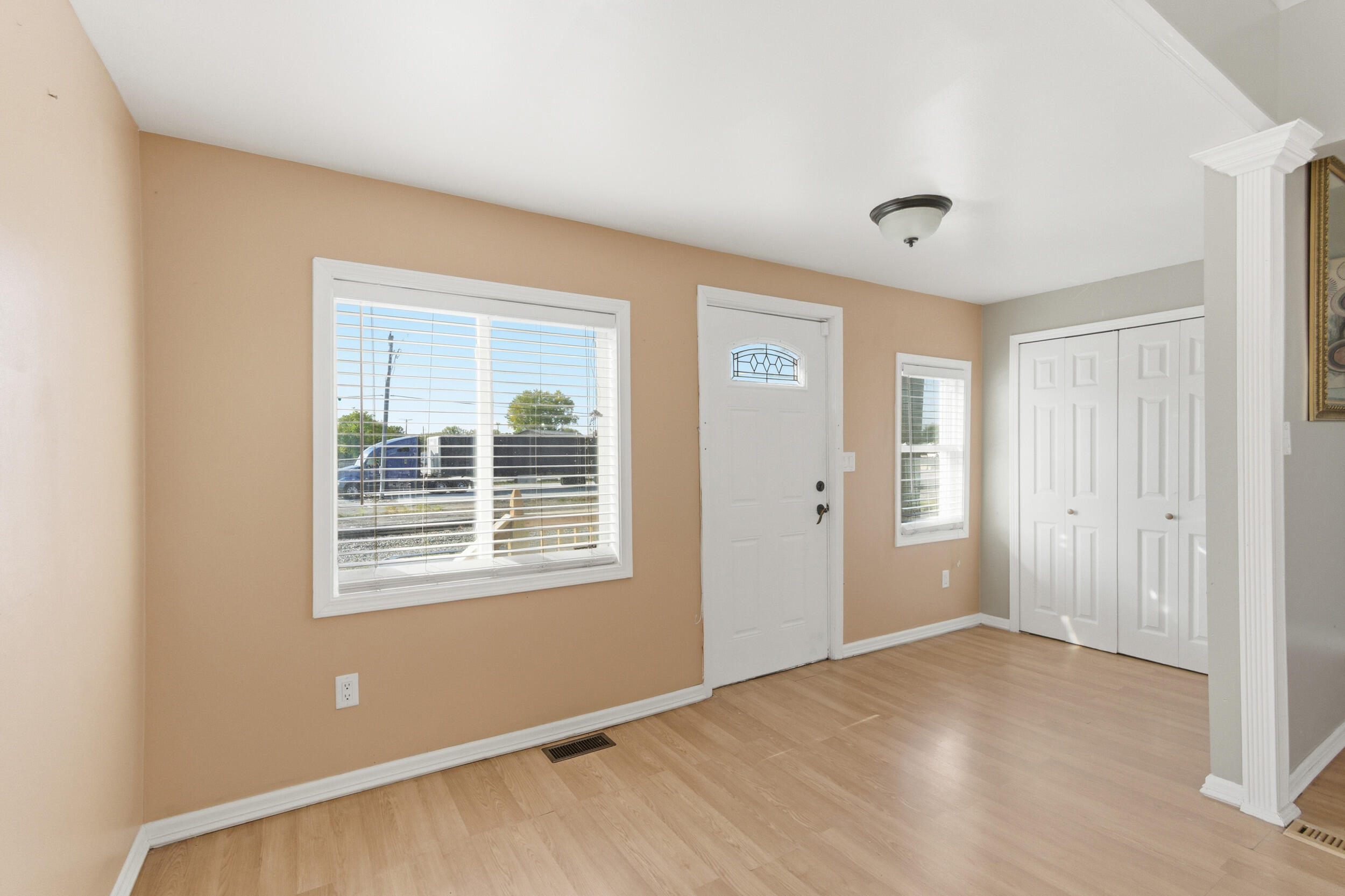 4337 State Line Avenue