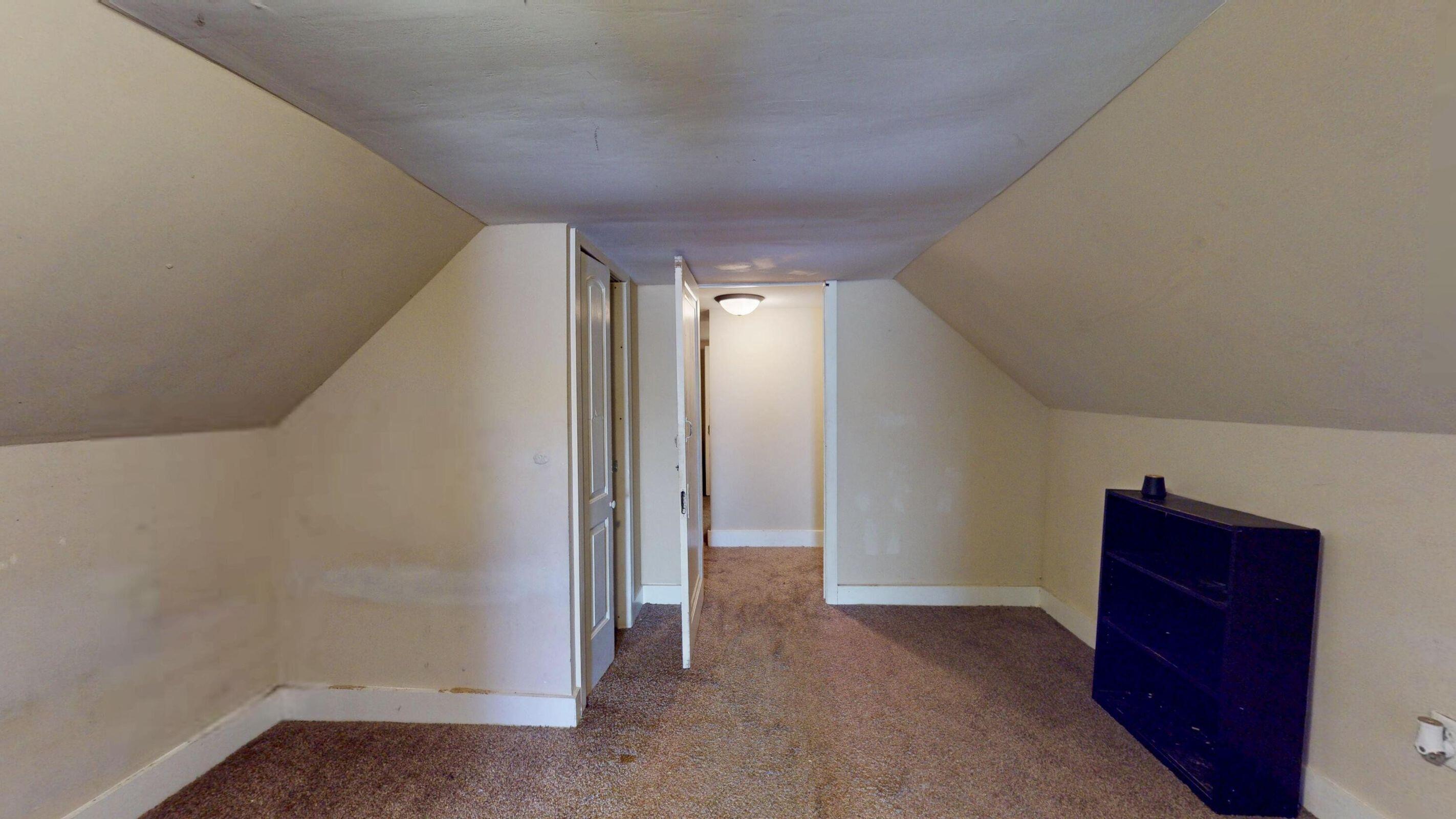 4916 Northcote Avenue