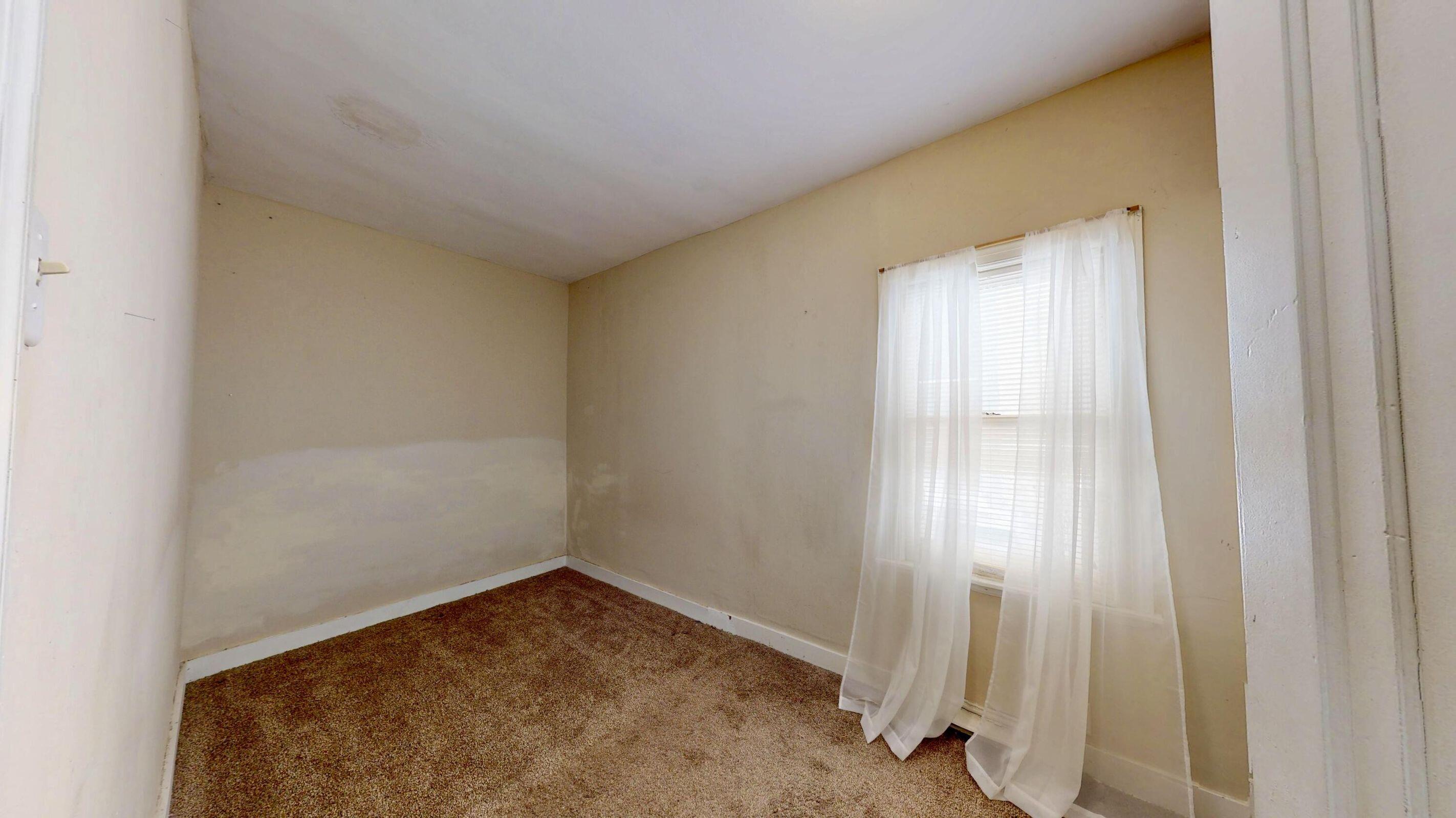 4916 Northcote Avenue