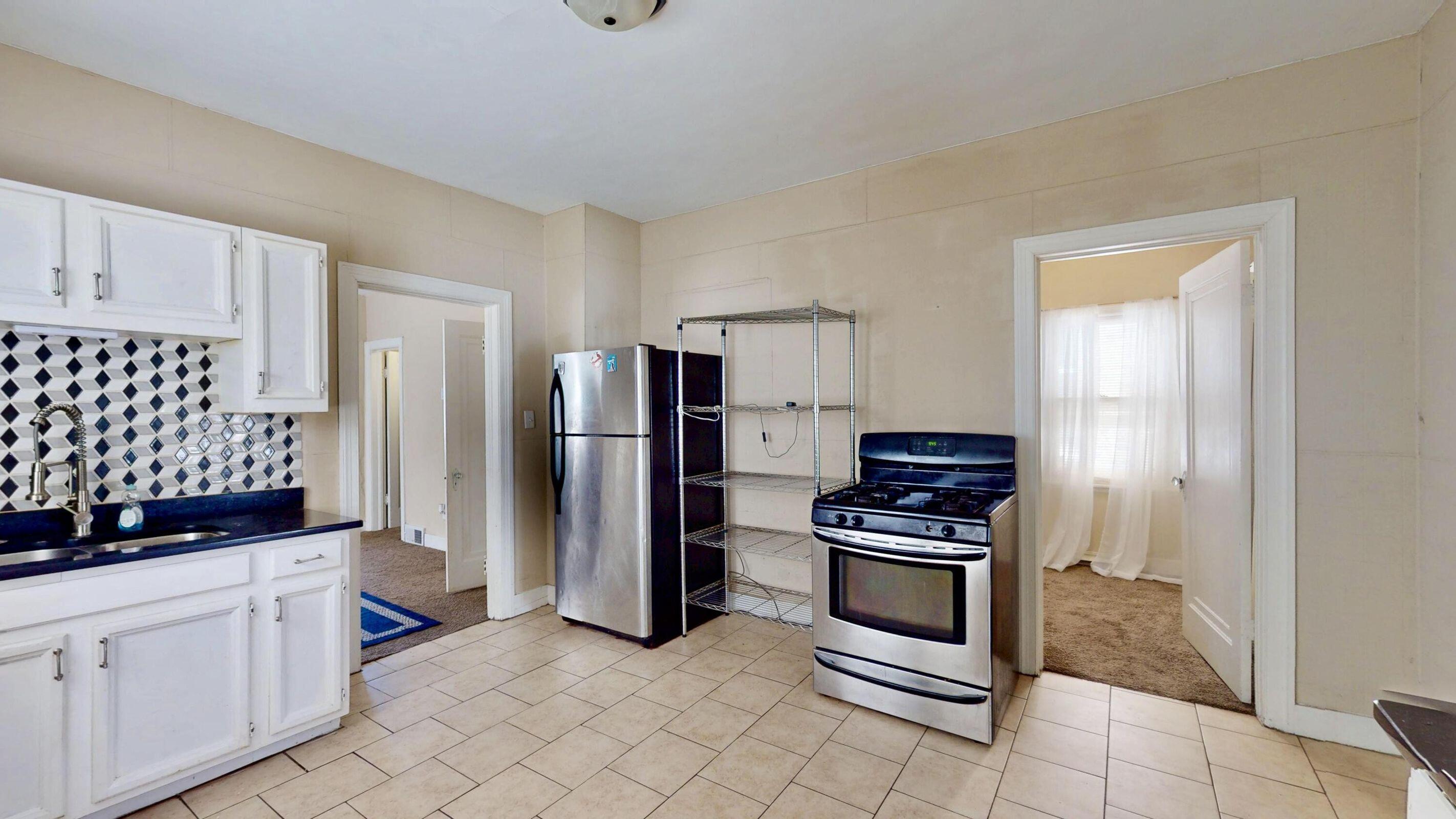 4916 Northcote Avenue