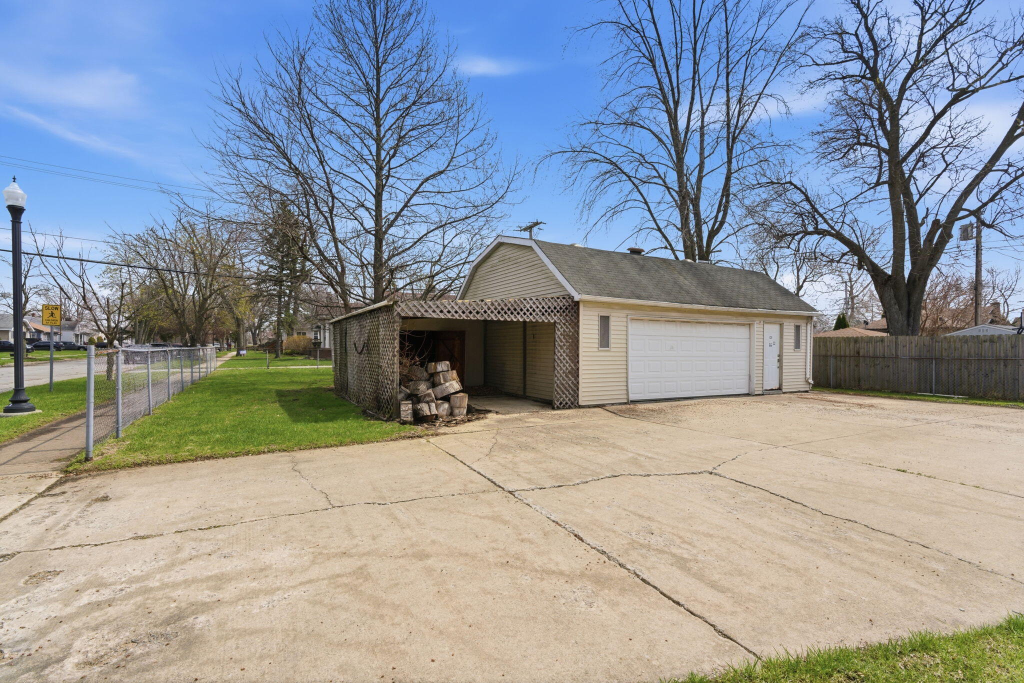 6905 Hohman