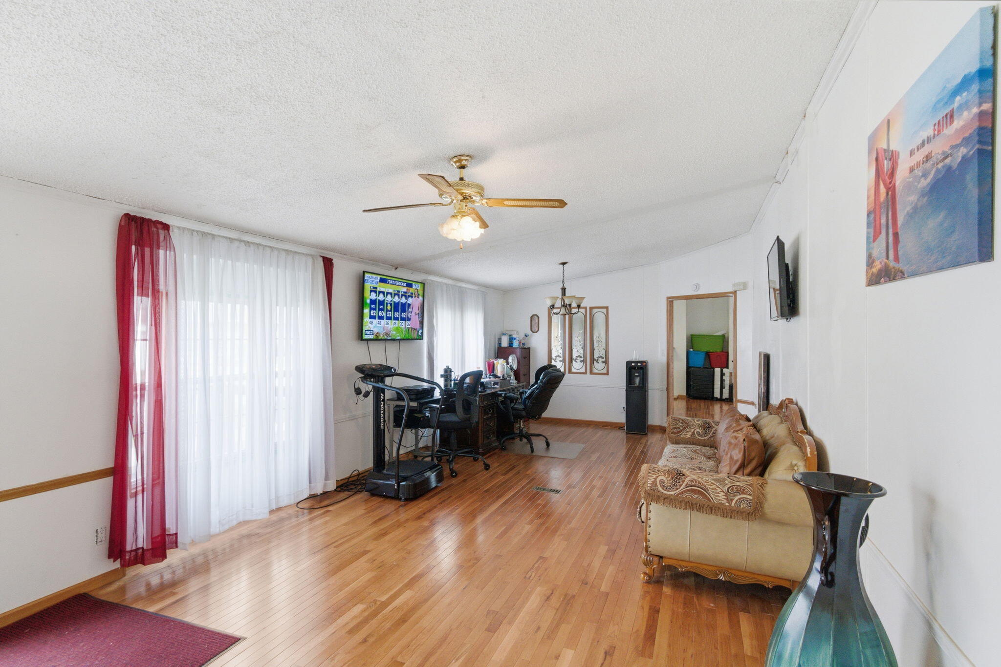 6905 Hohman
