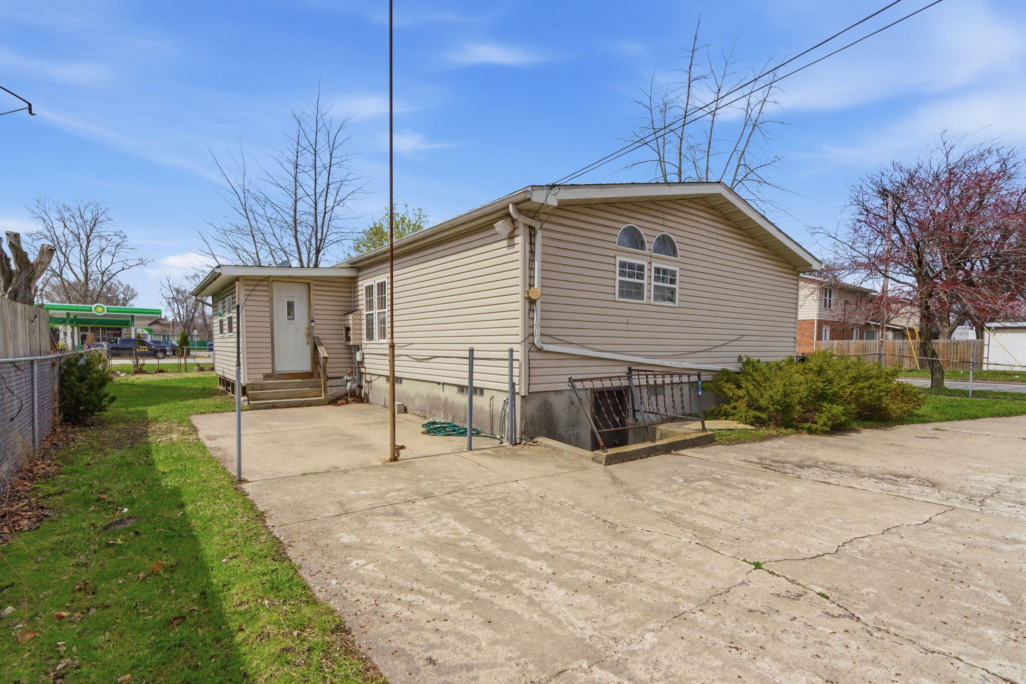 6905 Hohman