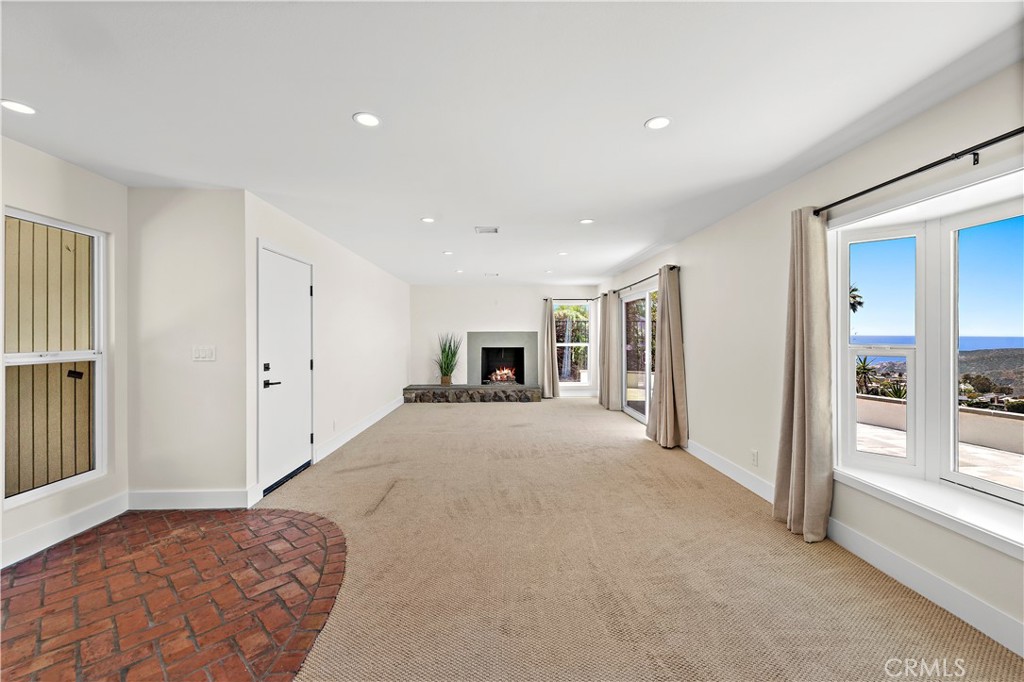 3069 Zell Drive