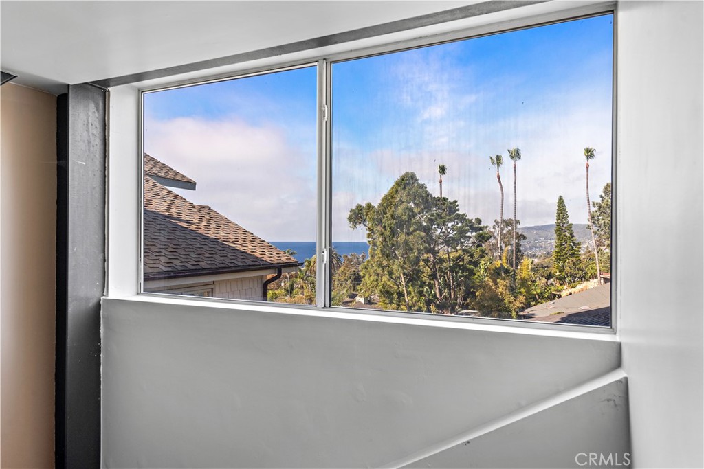 686 Diamond Street