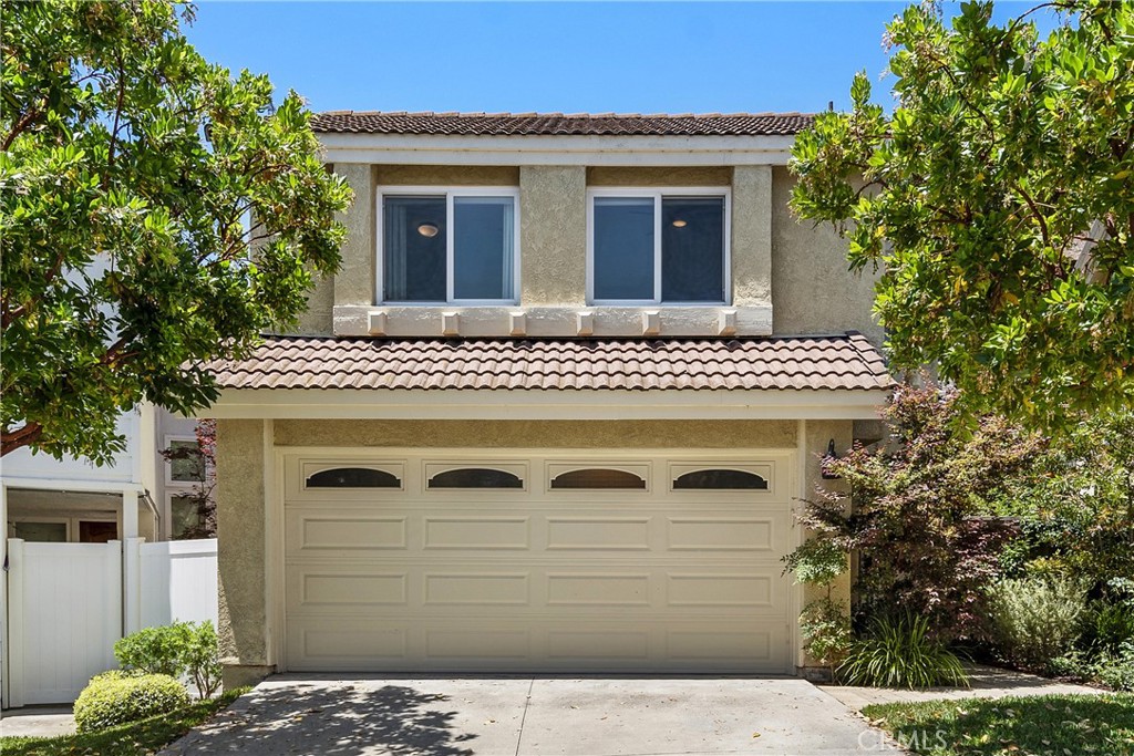50 La Costa Court