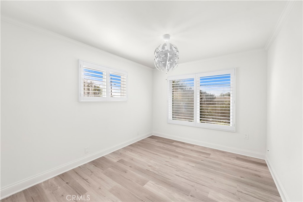 325 Moss Street