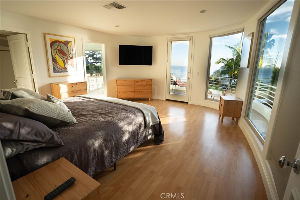 558 Cliff Drive