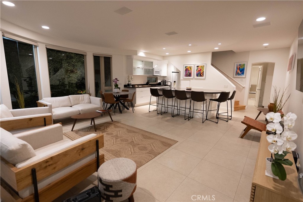 558 Cliff Drive