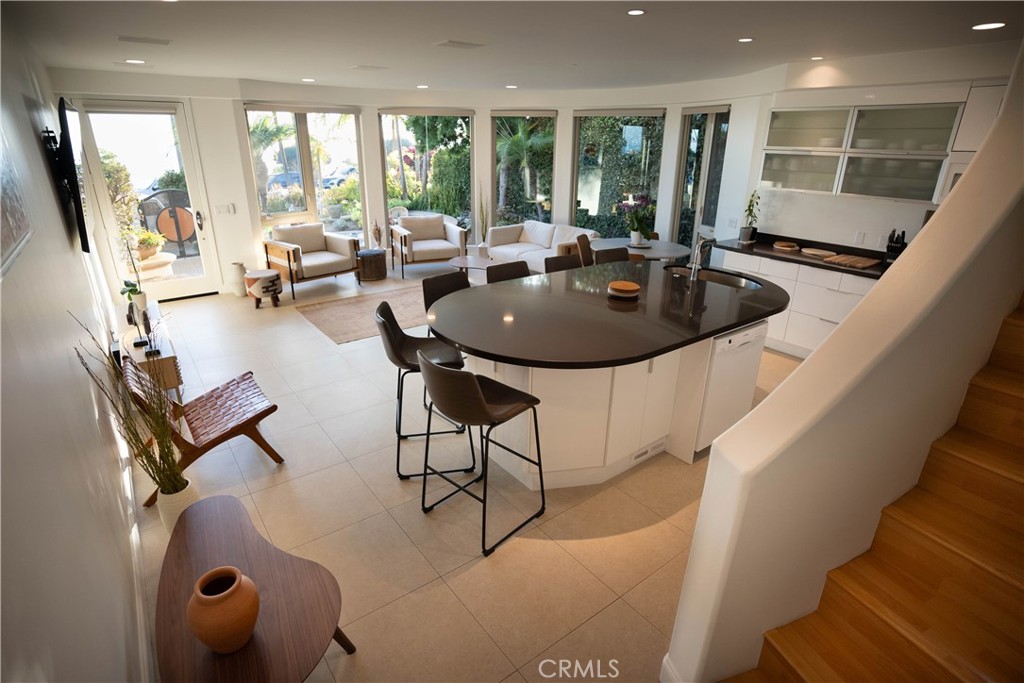 558 Cliff Drive