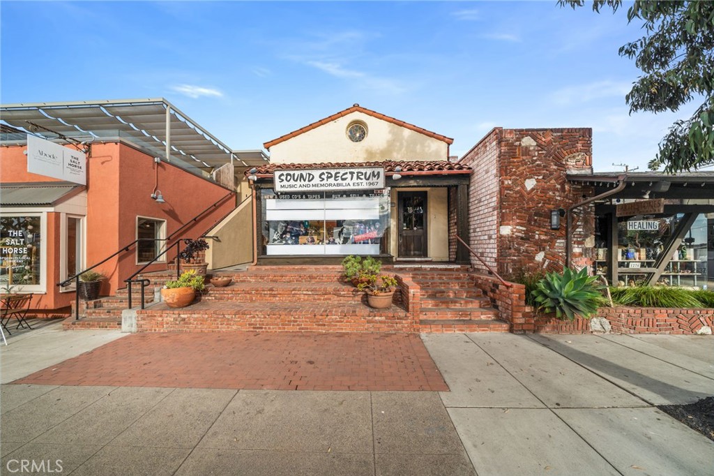 1264 S Coast